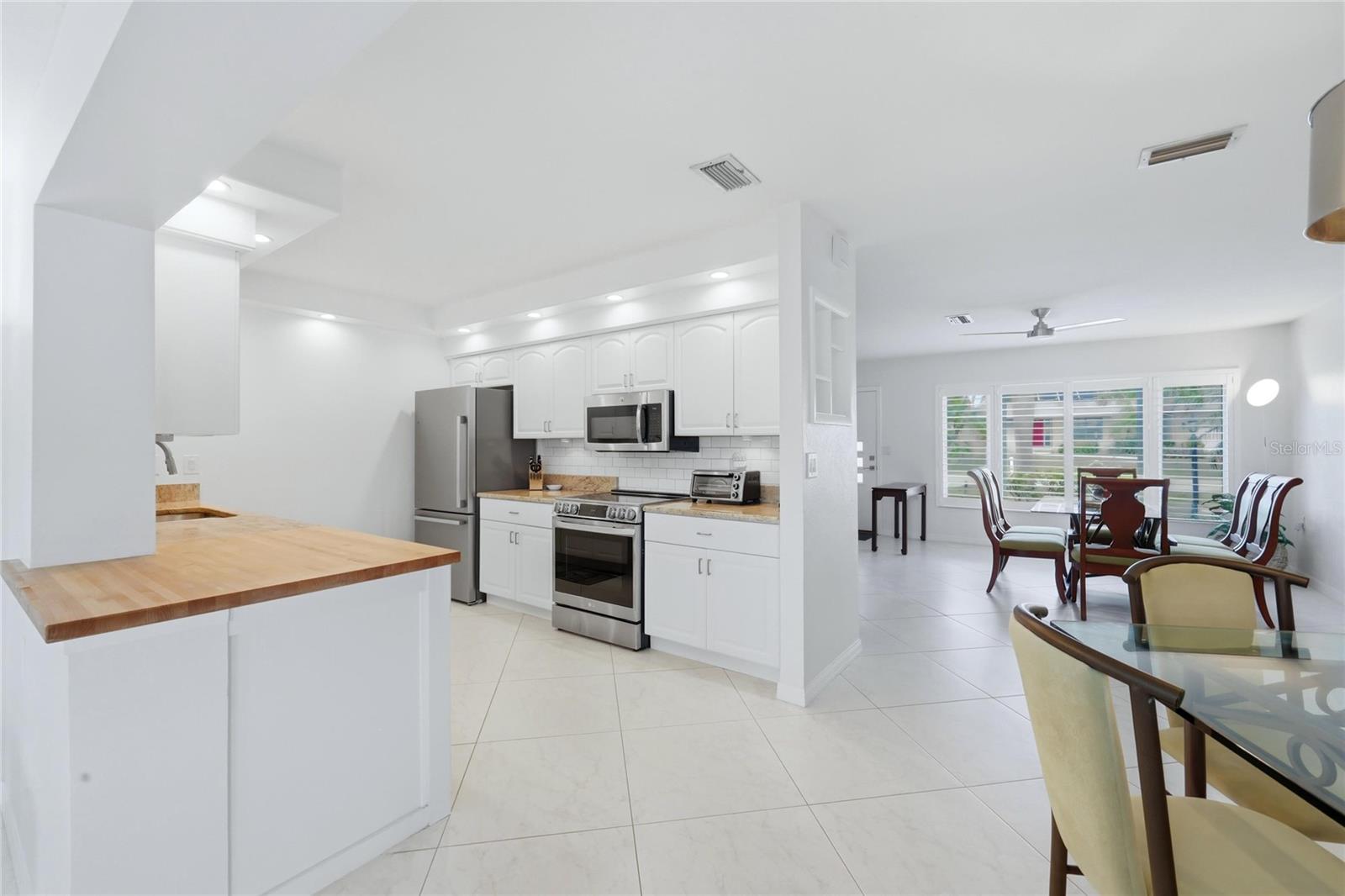 1959 MISSISSIPPI AVE, ENGLEWOOD, FL — photo 14