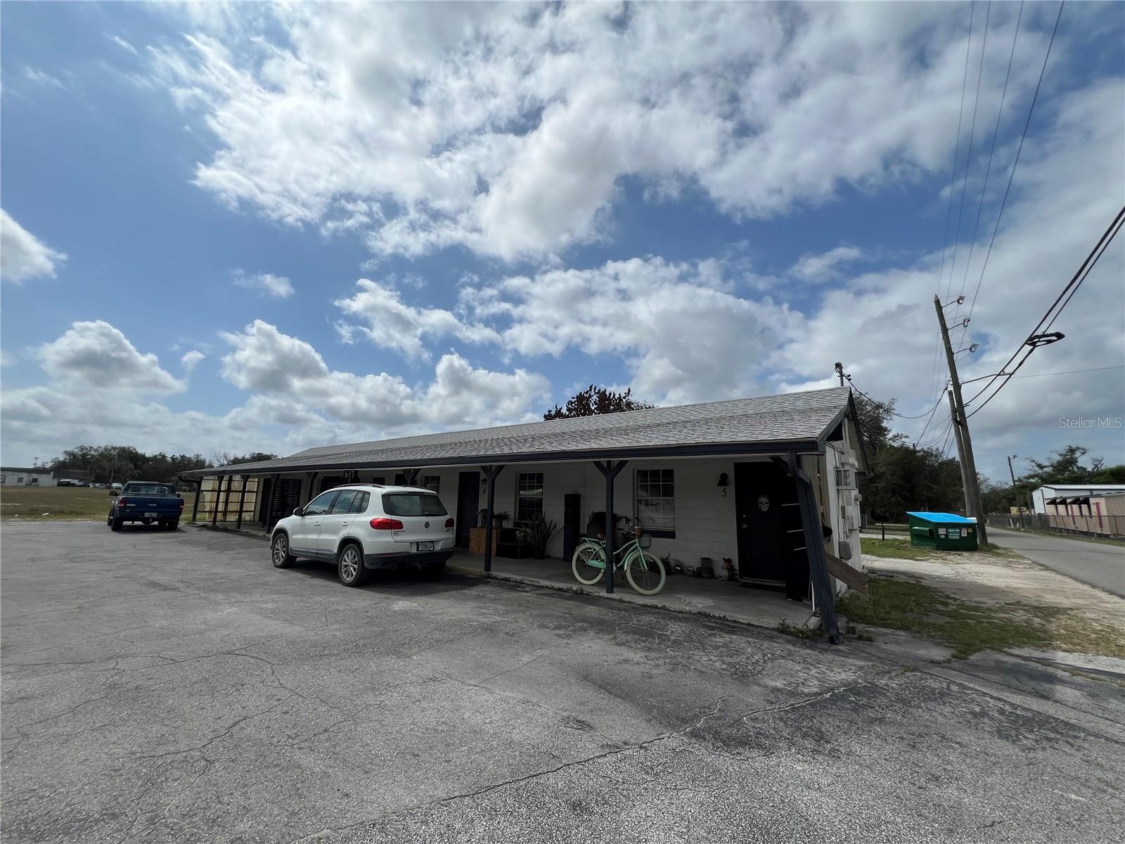 617 E MYERS BLVD, MASCOTTE, FL — photo 9