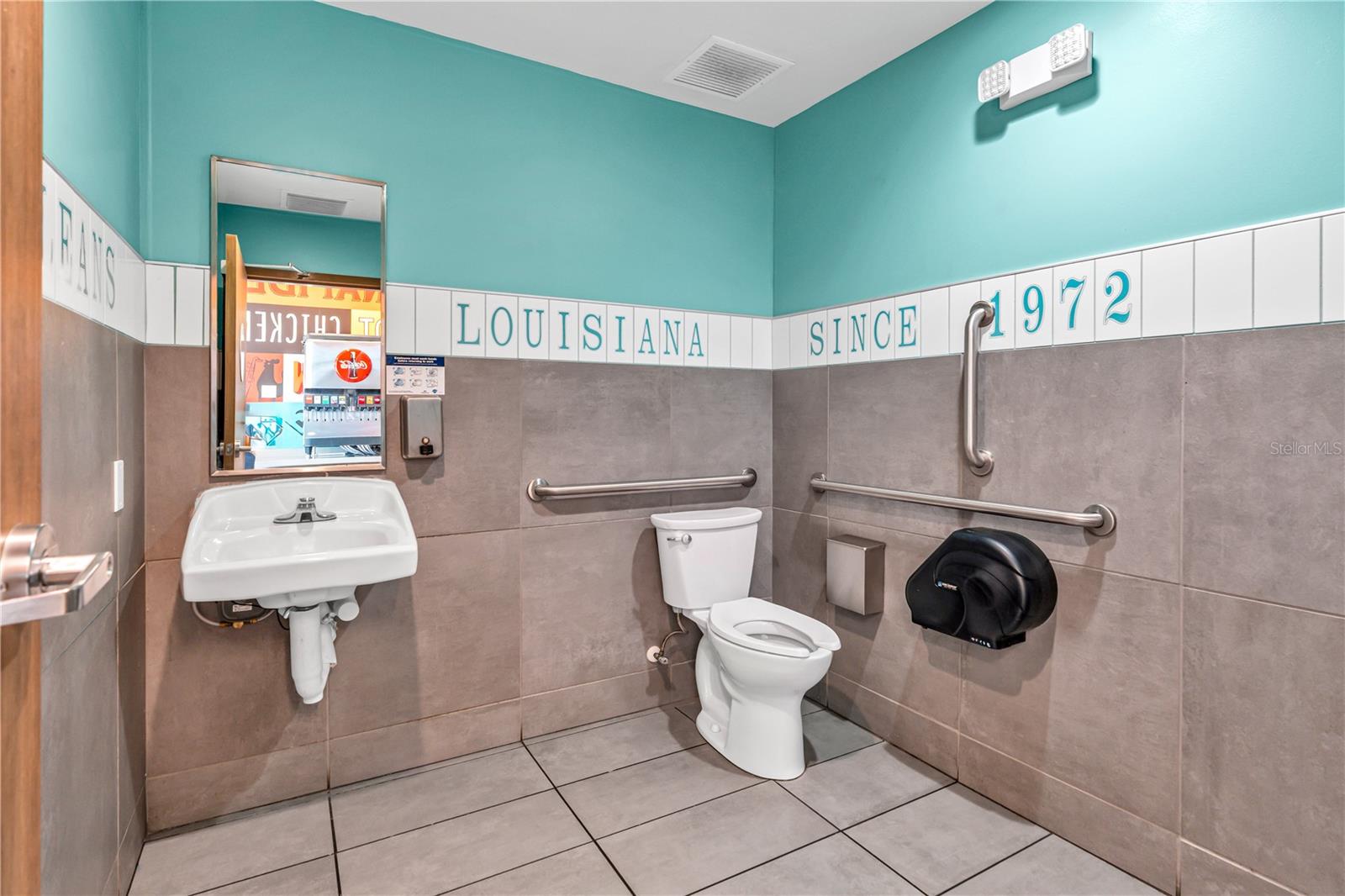 2900 S RIDGEWOOD AVE, EDGEWATER, FL — photo 17
