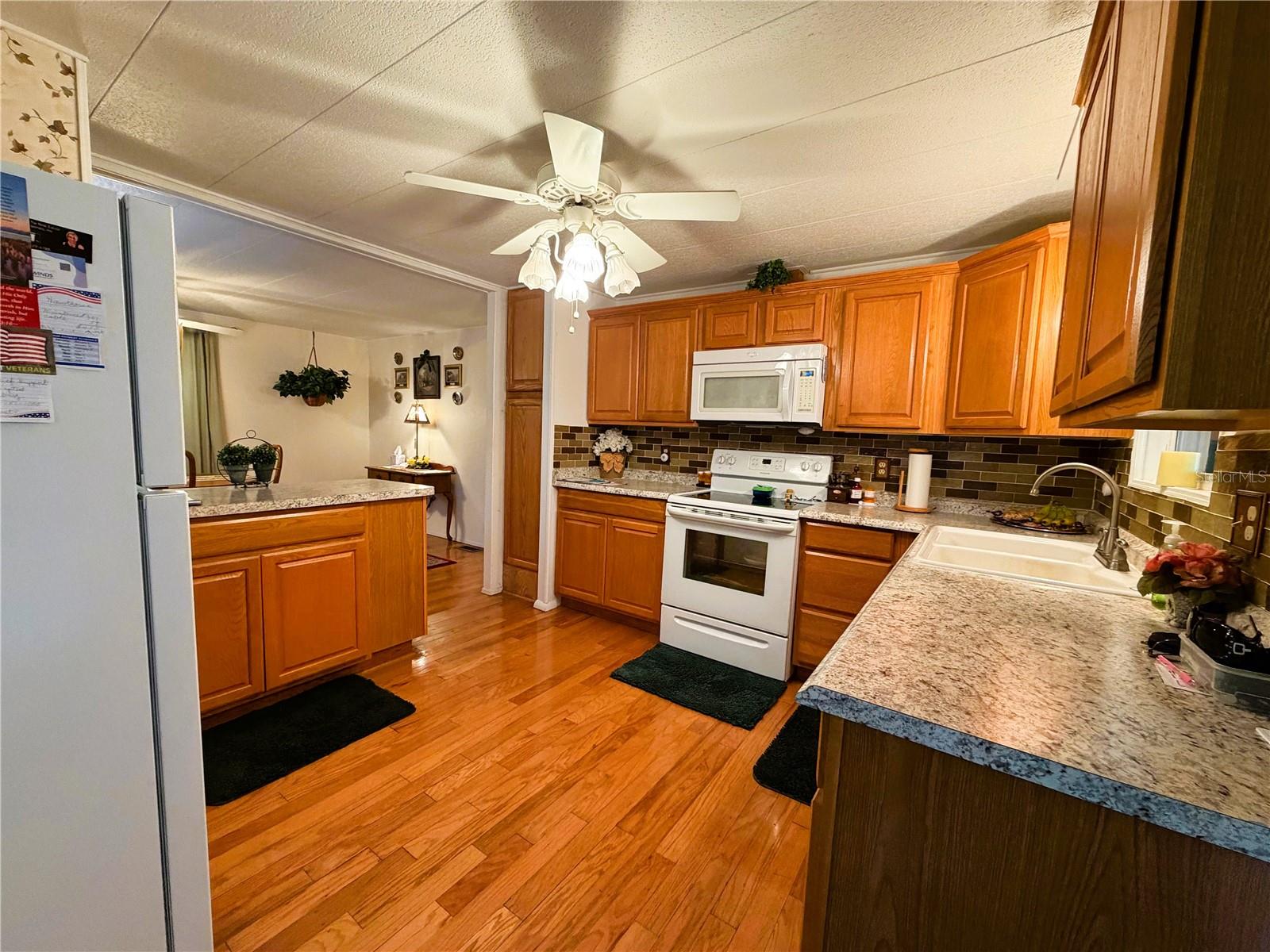 121 AZALEA TRL, LEESBURG, FL — photo 16
