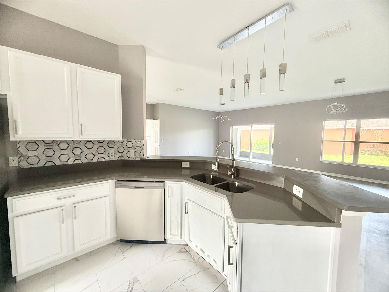 130 PRIMA DR, KISSIMMEE, FL — photo 7