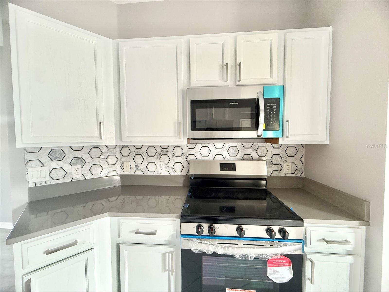 130 PRIMA DR, KISSIMMEE, FL — photo 8