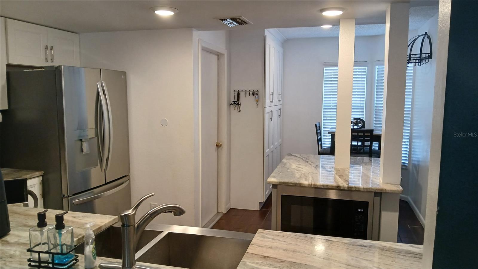 1963 GEORGIA CIR N, CLEARWATER, FL — photo 6