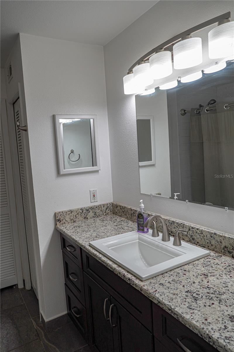1963 GEORGIA CIR N, CLEARWATER, FL — photo 12