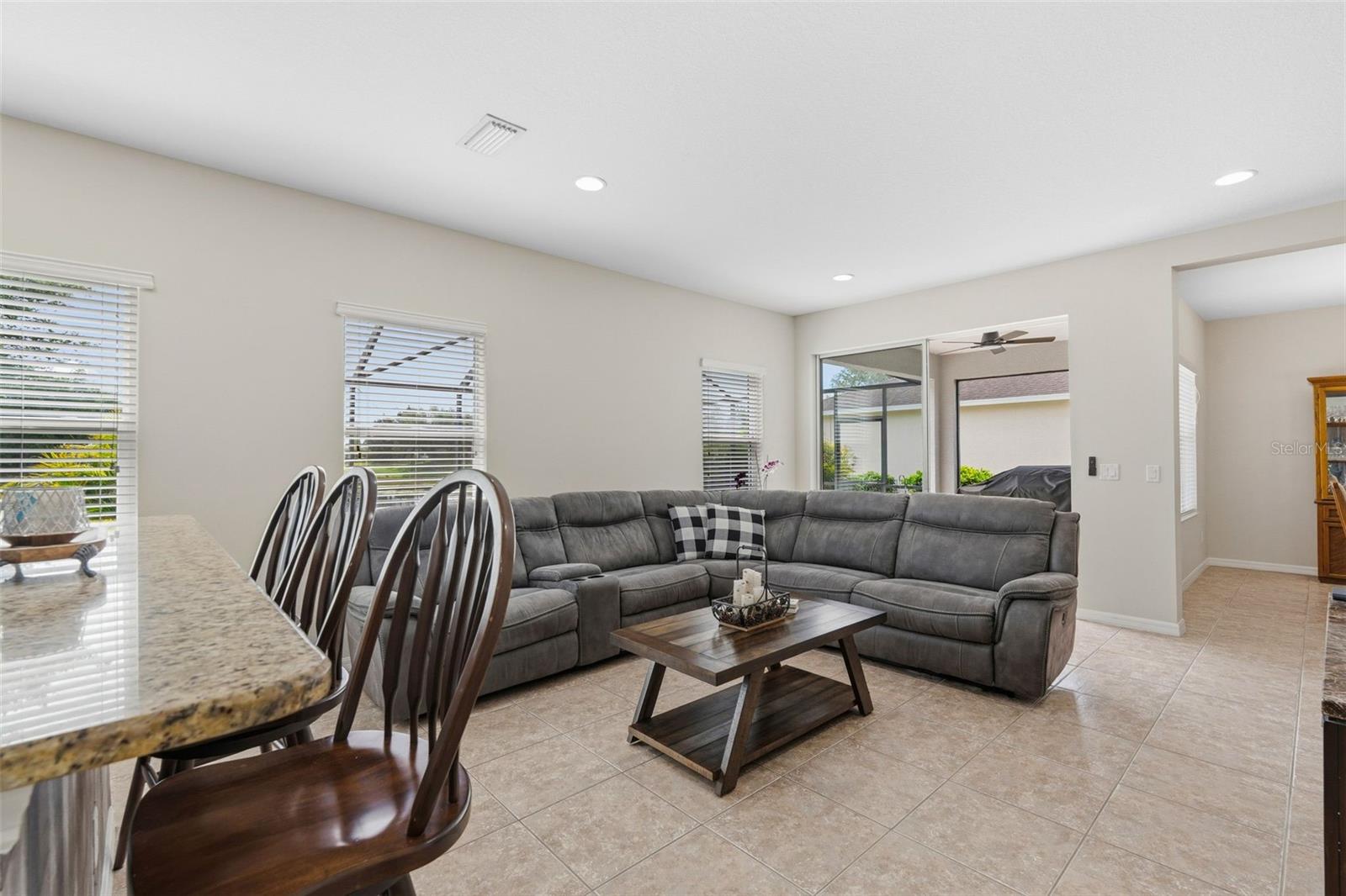 11904 FOREST PARK CIR, BRADENTON, FL — photo 21