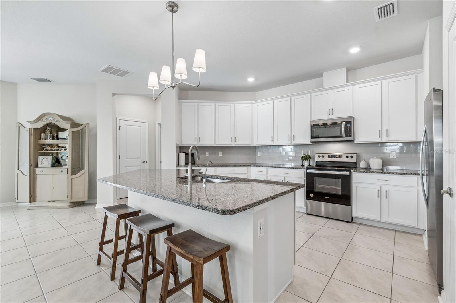 20121 AZUL MARBLE LOOP, LAND O LAKES, FL — photo 37