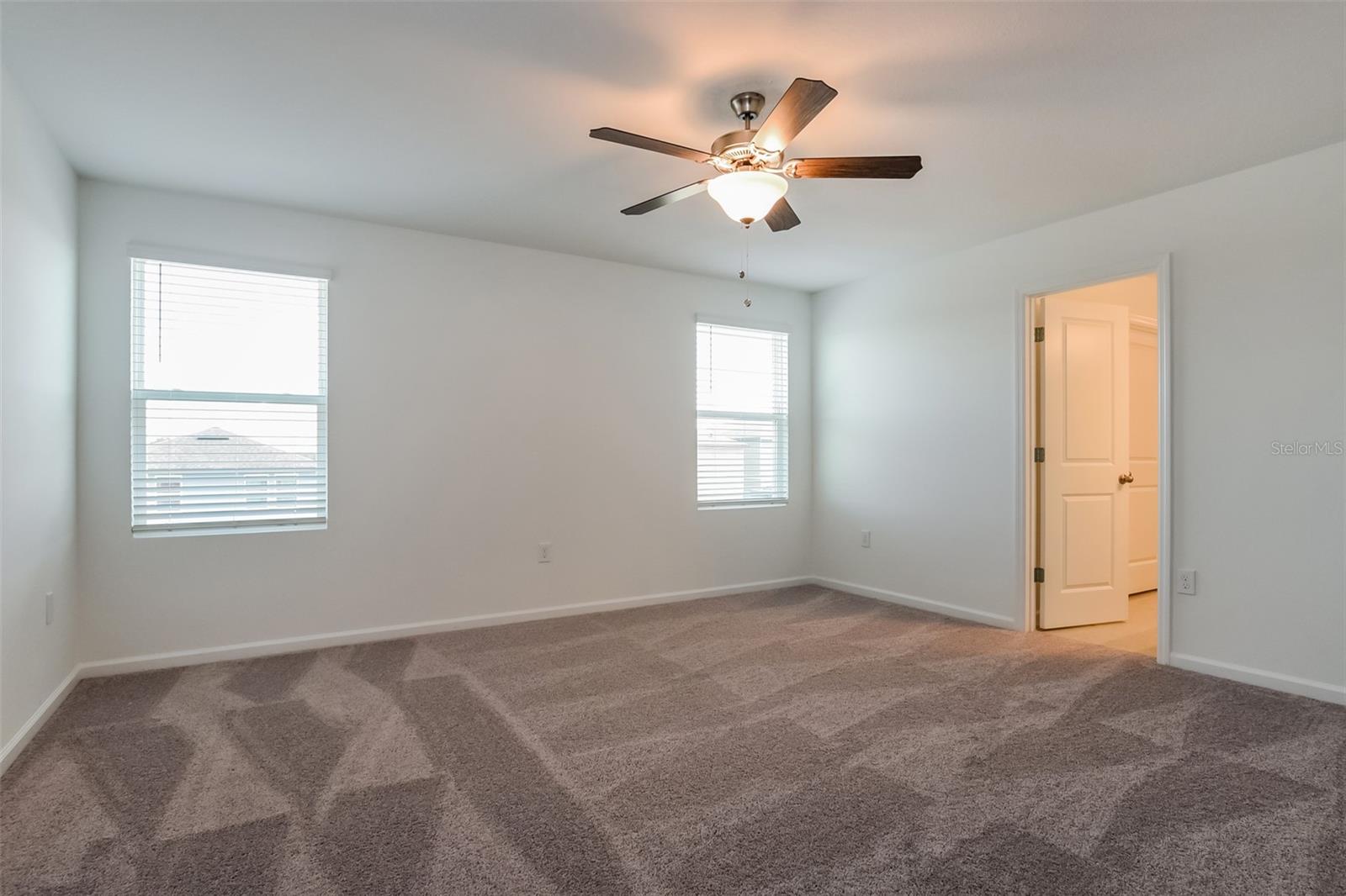 2084 HEMINGWAY CIR, GROVELAND, FL — photo 8