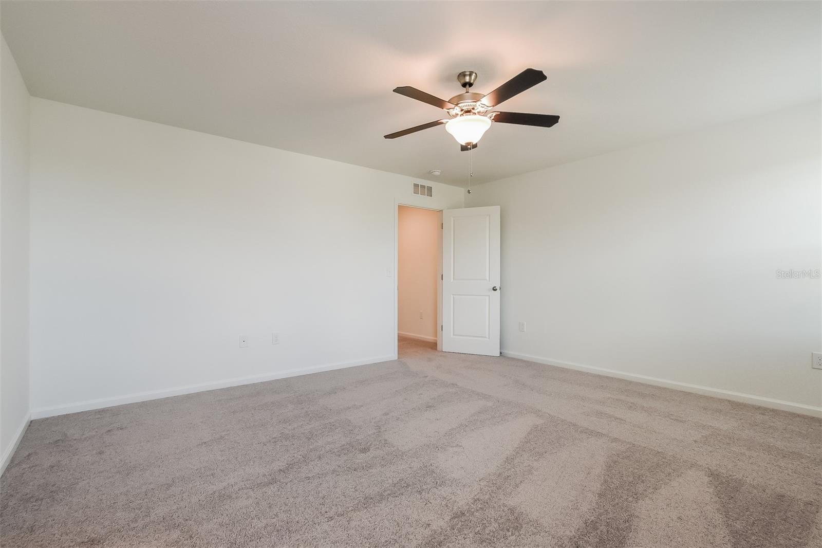 2042 HEMINGWAY CIR, GROVELAND, FL — photo 5