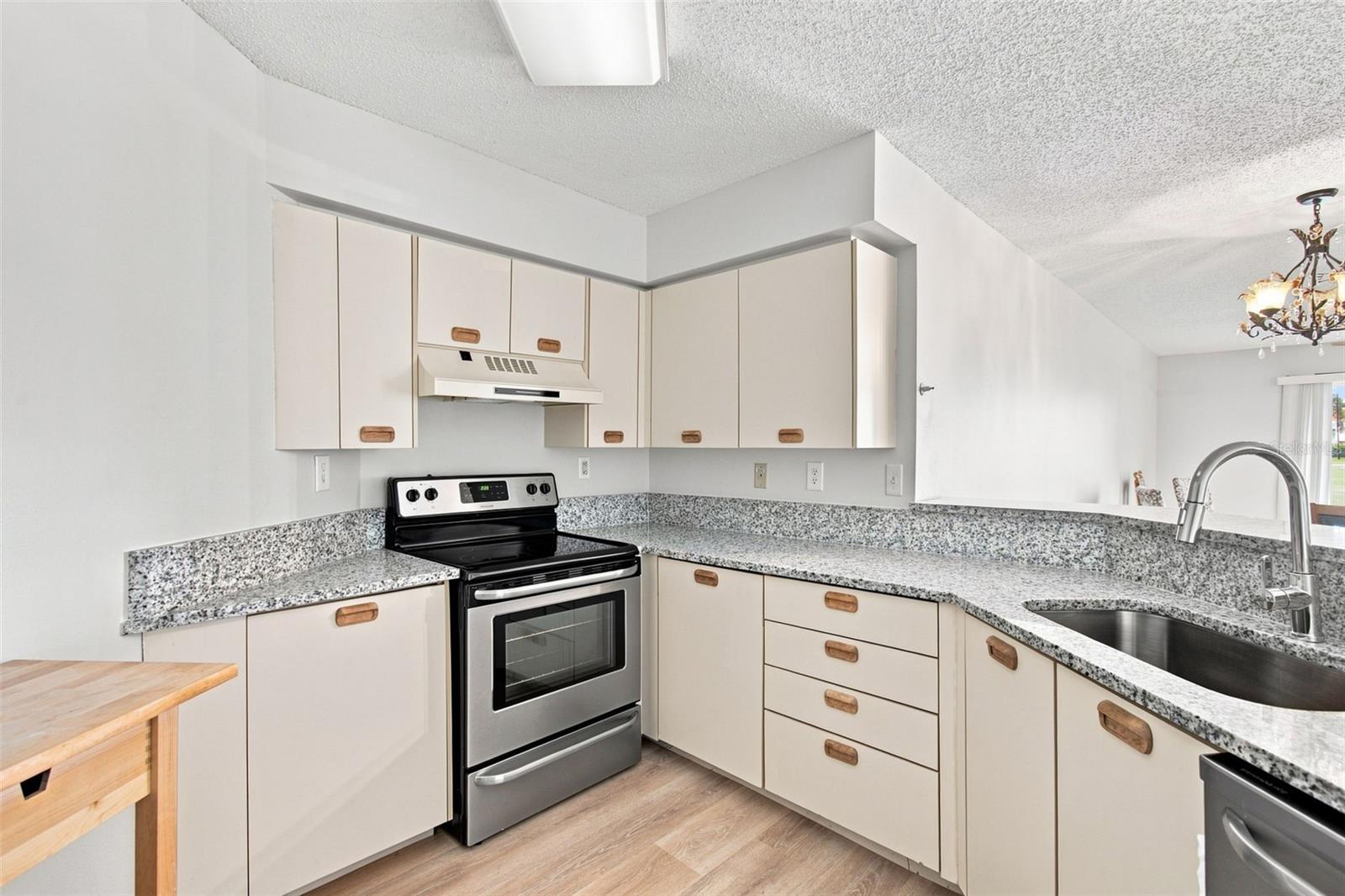 6000 BAHIA DEL MAR CIR #134, ST PETERSBURG, FL — photo 4