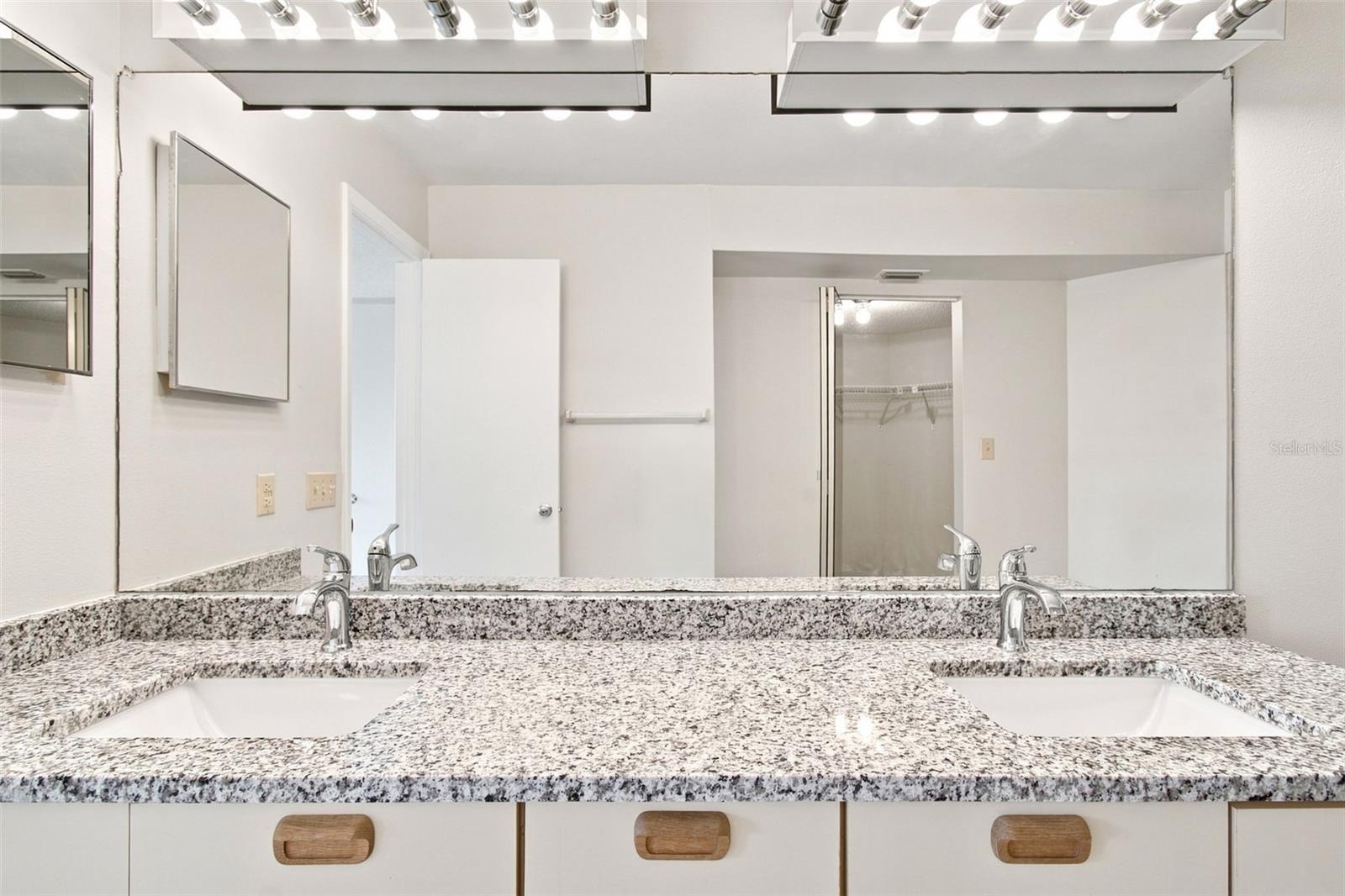 6000 BAHIA DEL MAR CIR #134, ST PETERSBURG, FL — photo 11