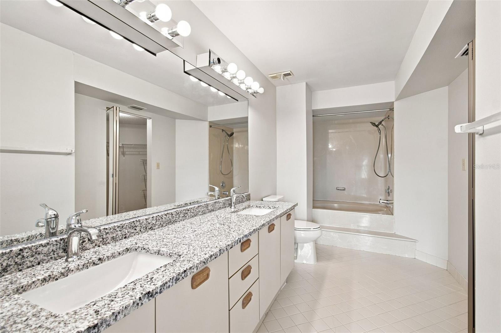 6000 BAHIA DEL MAR CIR #134, ST PETERSBURG, FL — photo 12