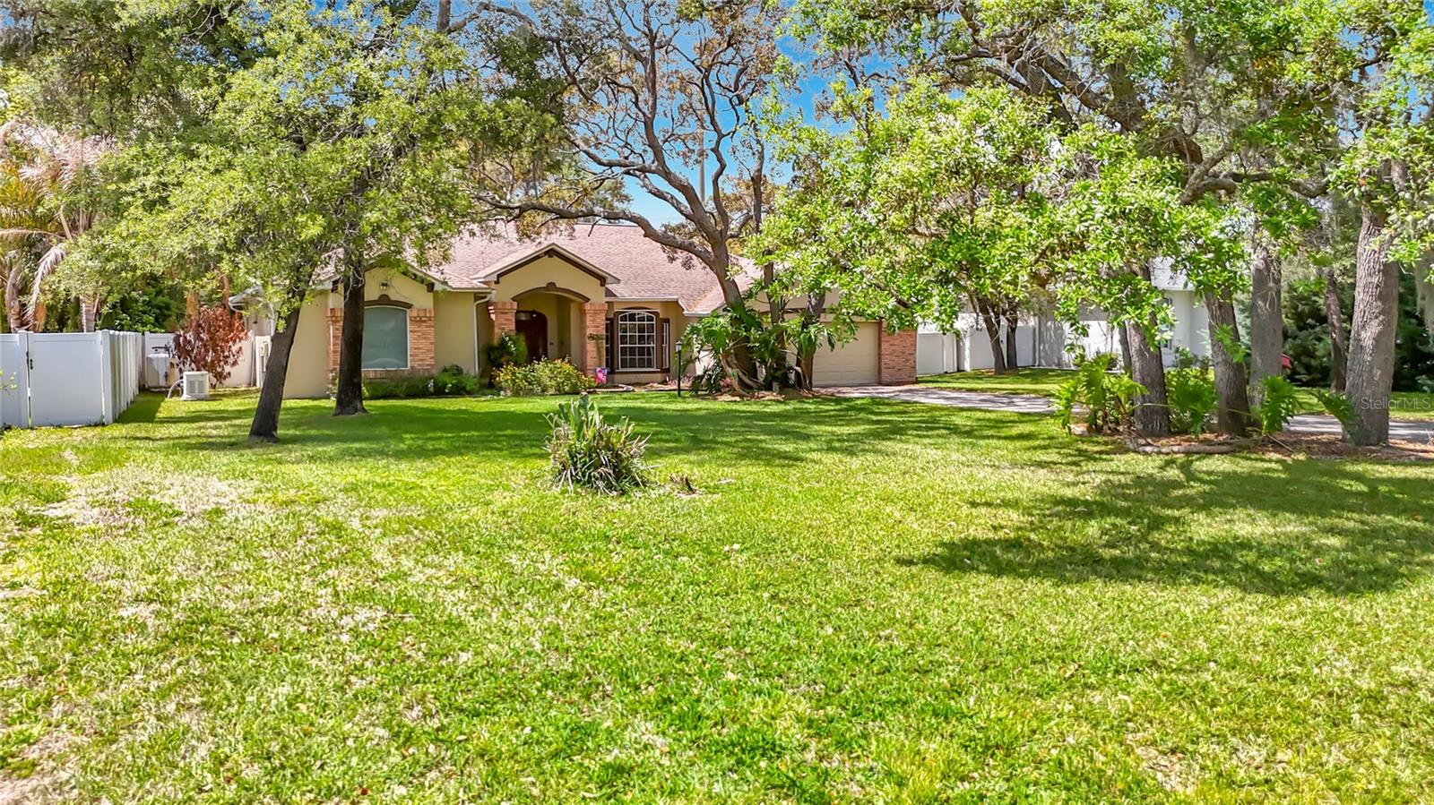 2087 BREEZY WAY, SPRING HILL, FL — photo 2