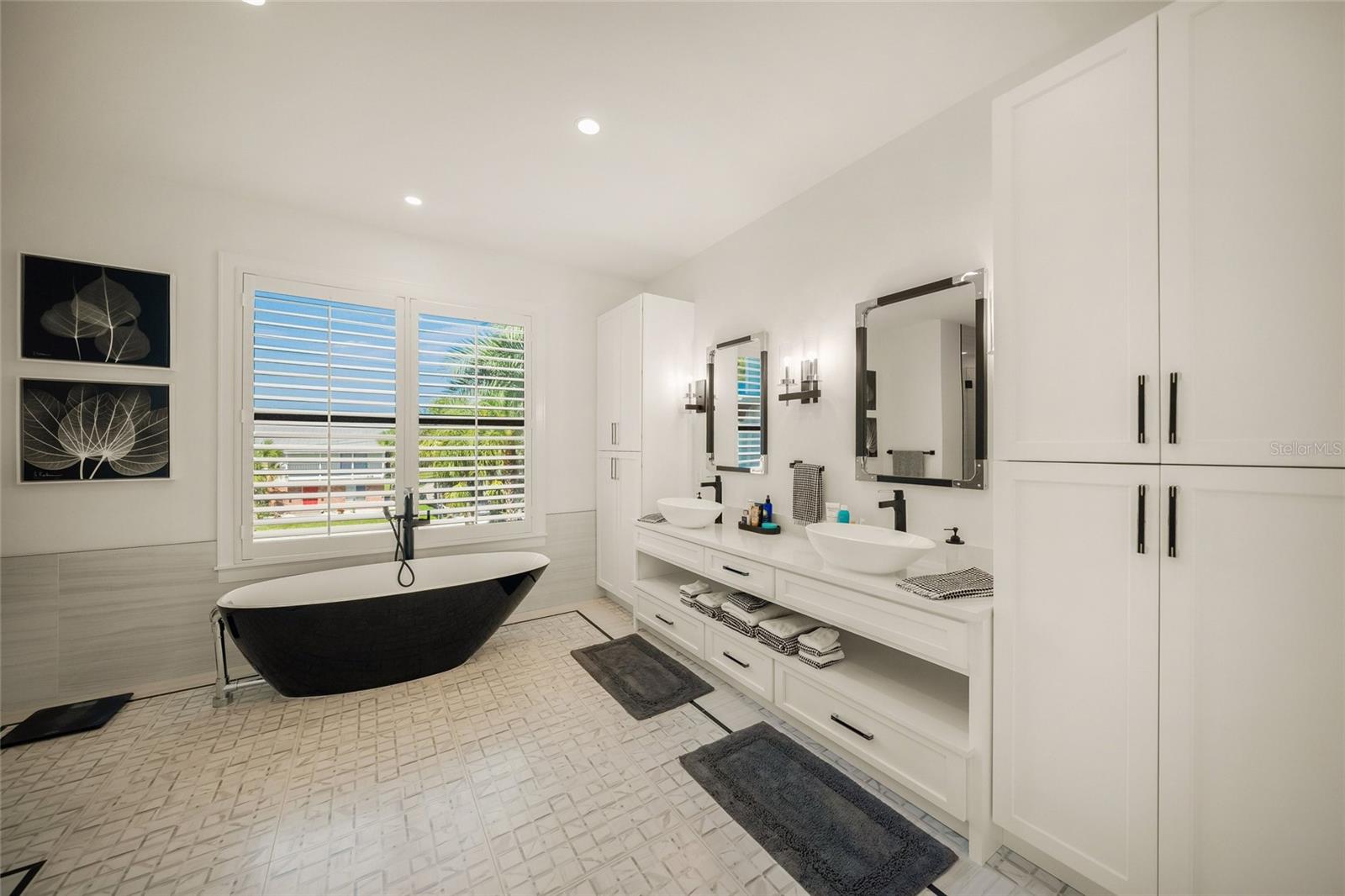 209 WILLOW AVE, ANNA MARIA, FL — photo 32