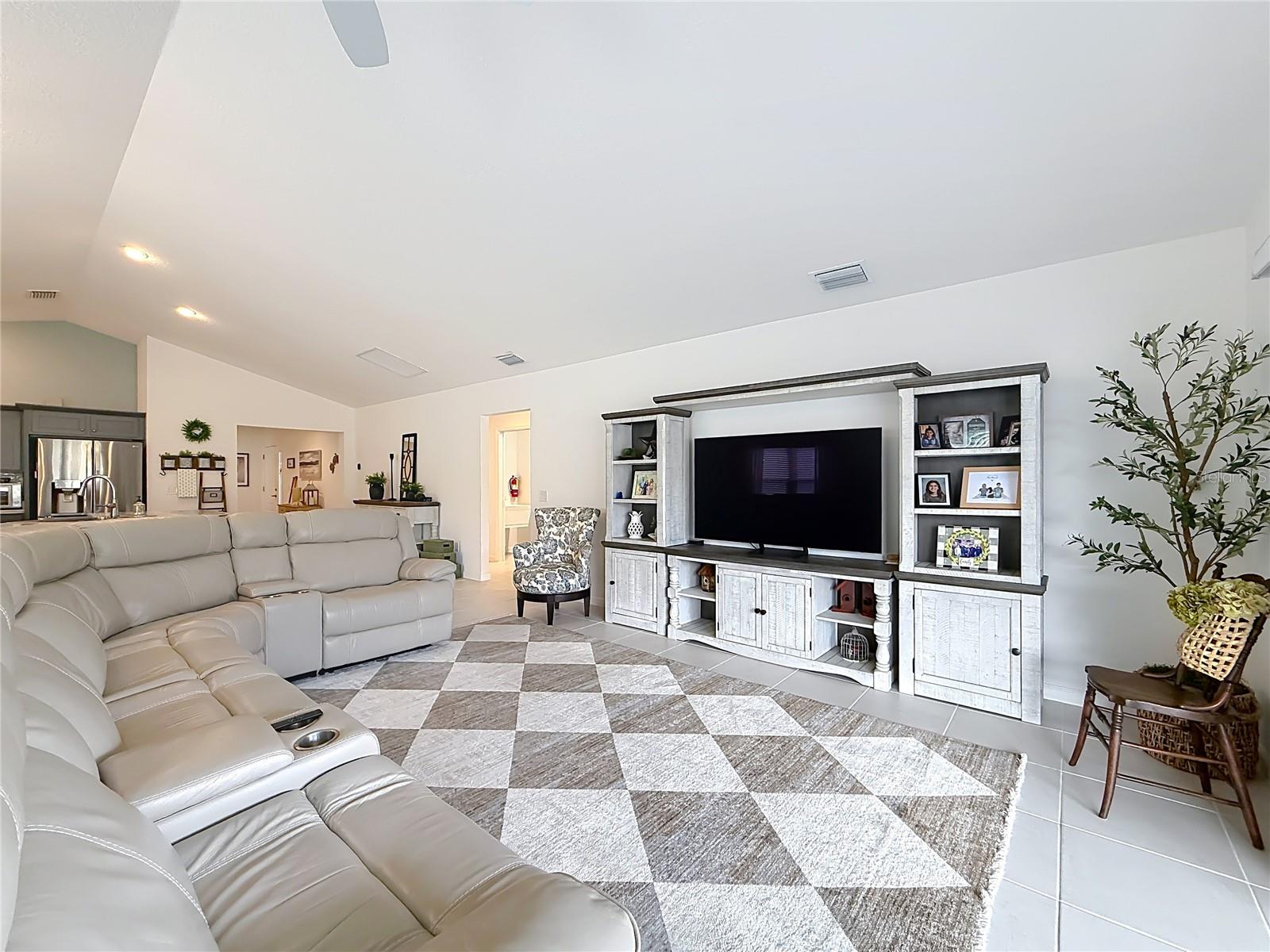 1411 FRANKLIN CT, THE VILLAGES, FL — photo 20