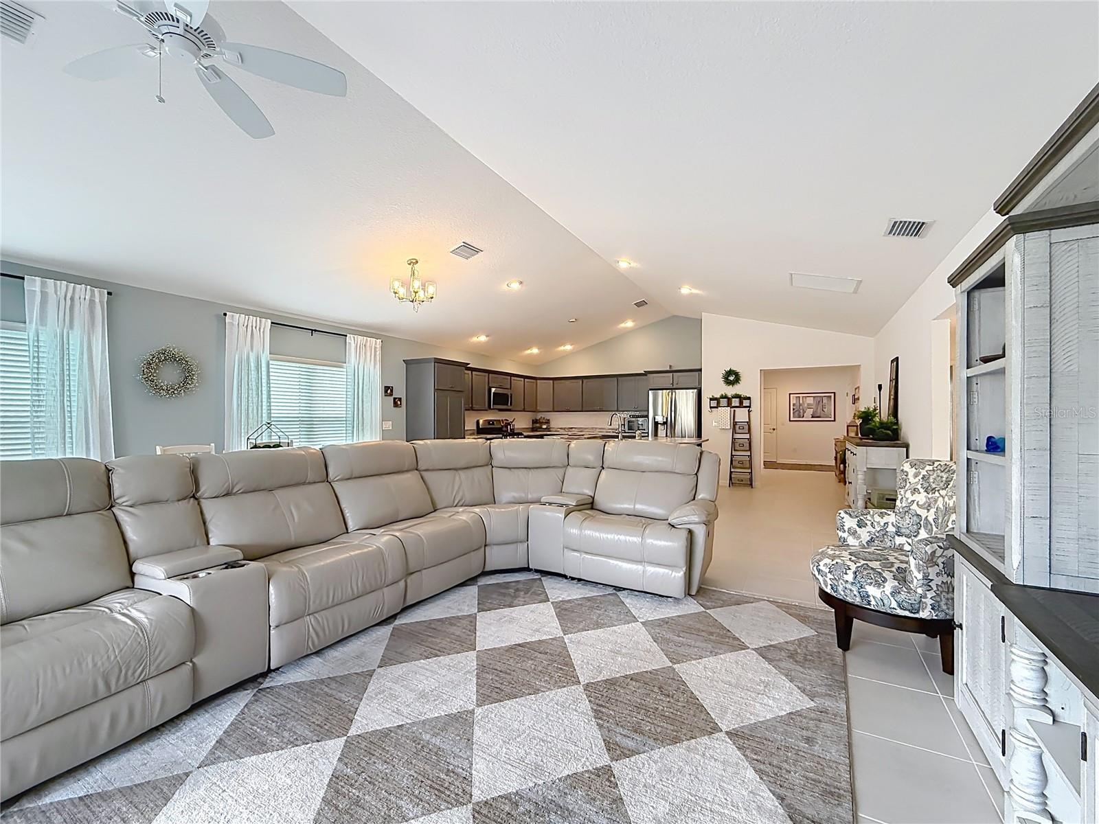 1411 FRANKLIN CT, THE VILLAGES, FL — photo 21