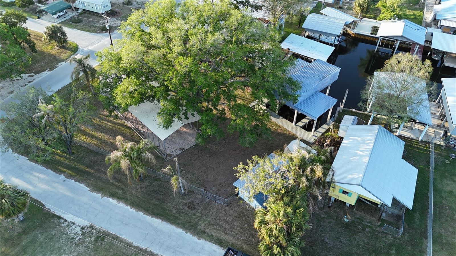 249 SE 228 ST, SUWANNEE, FL — photo 32