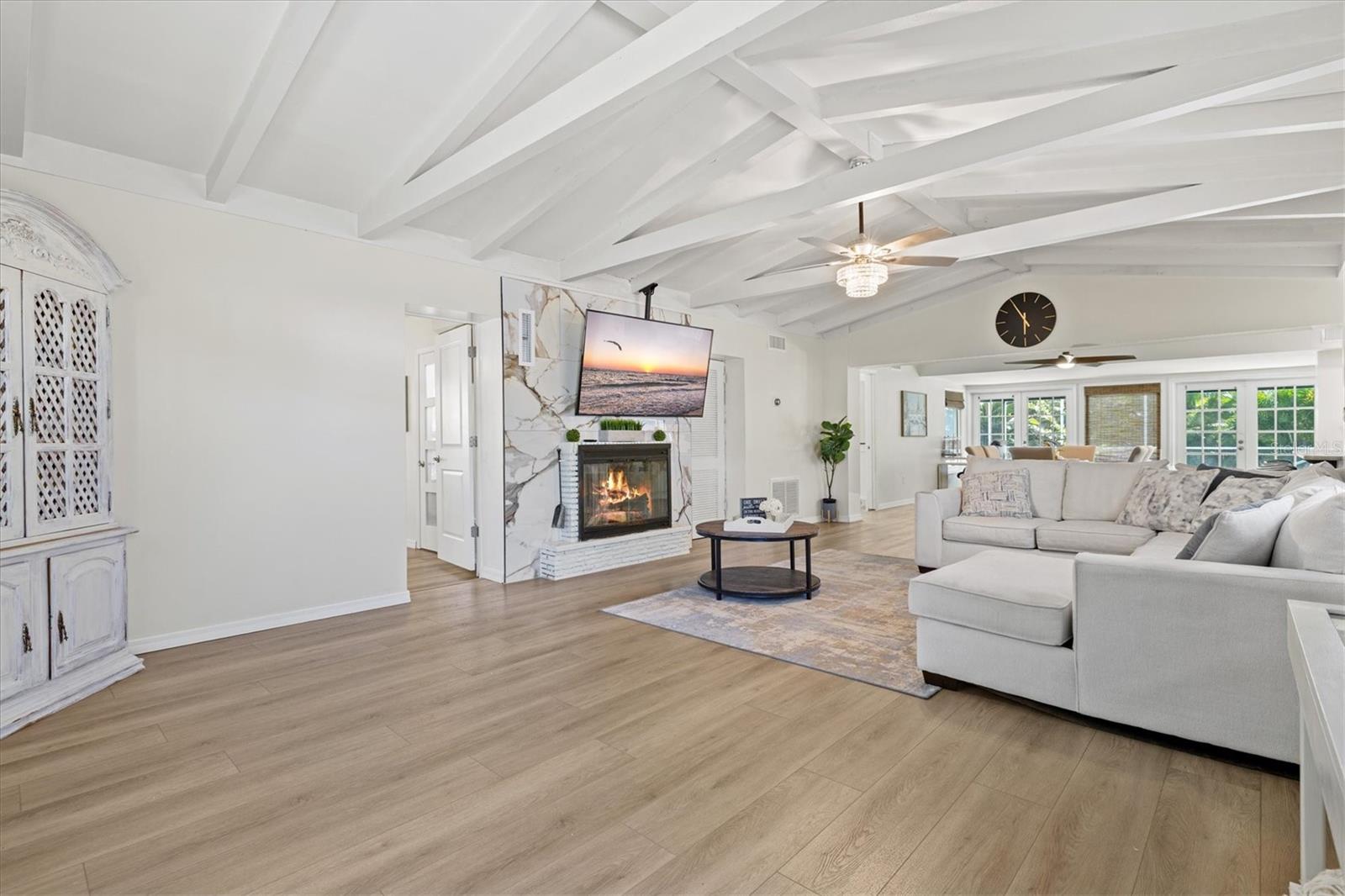 214 GAINES AVE, SARASOTA, FL — photo 9