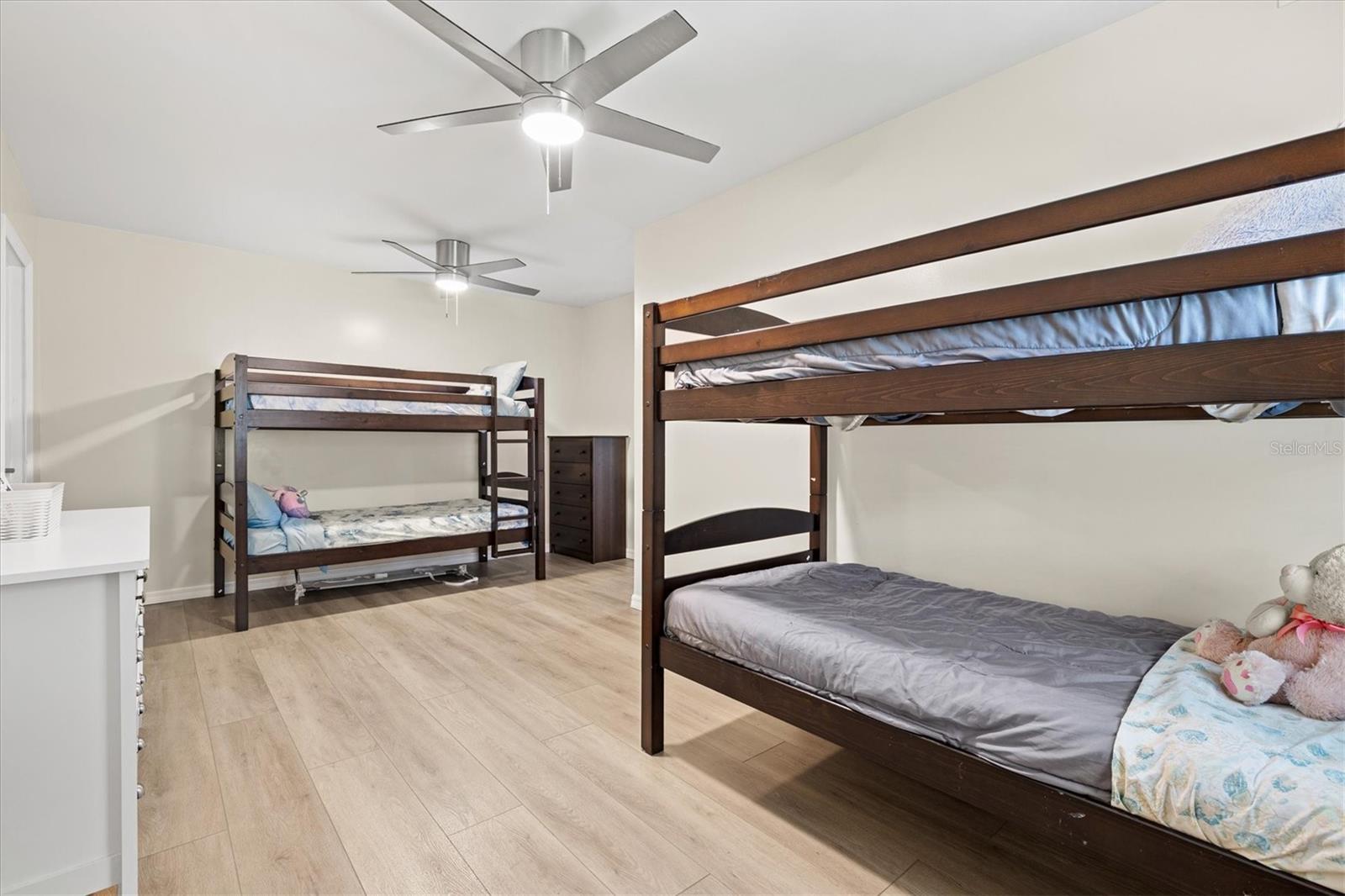 214 GAINES AVE, SARASOTA, FL — photo 40