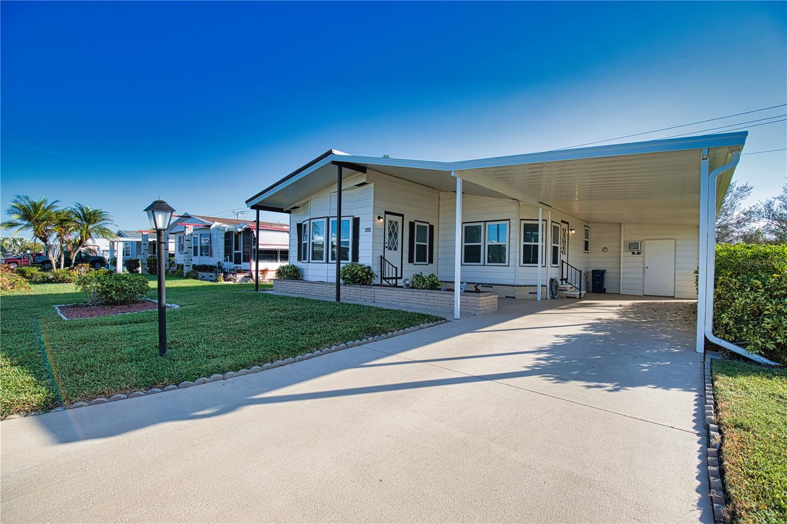 424 TARDE LOGO CIR, NORTH PORT, FL — photo 39
