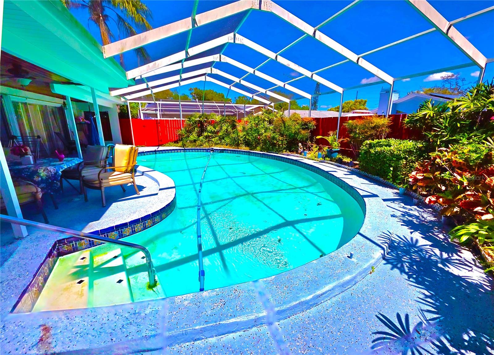 805 S KEENE RD, CLEARWATER, FL — photo 2