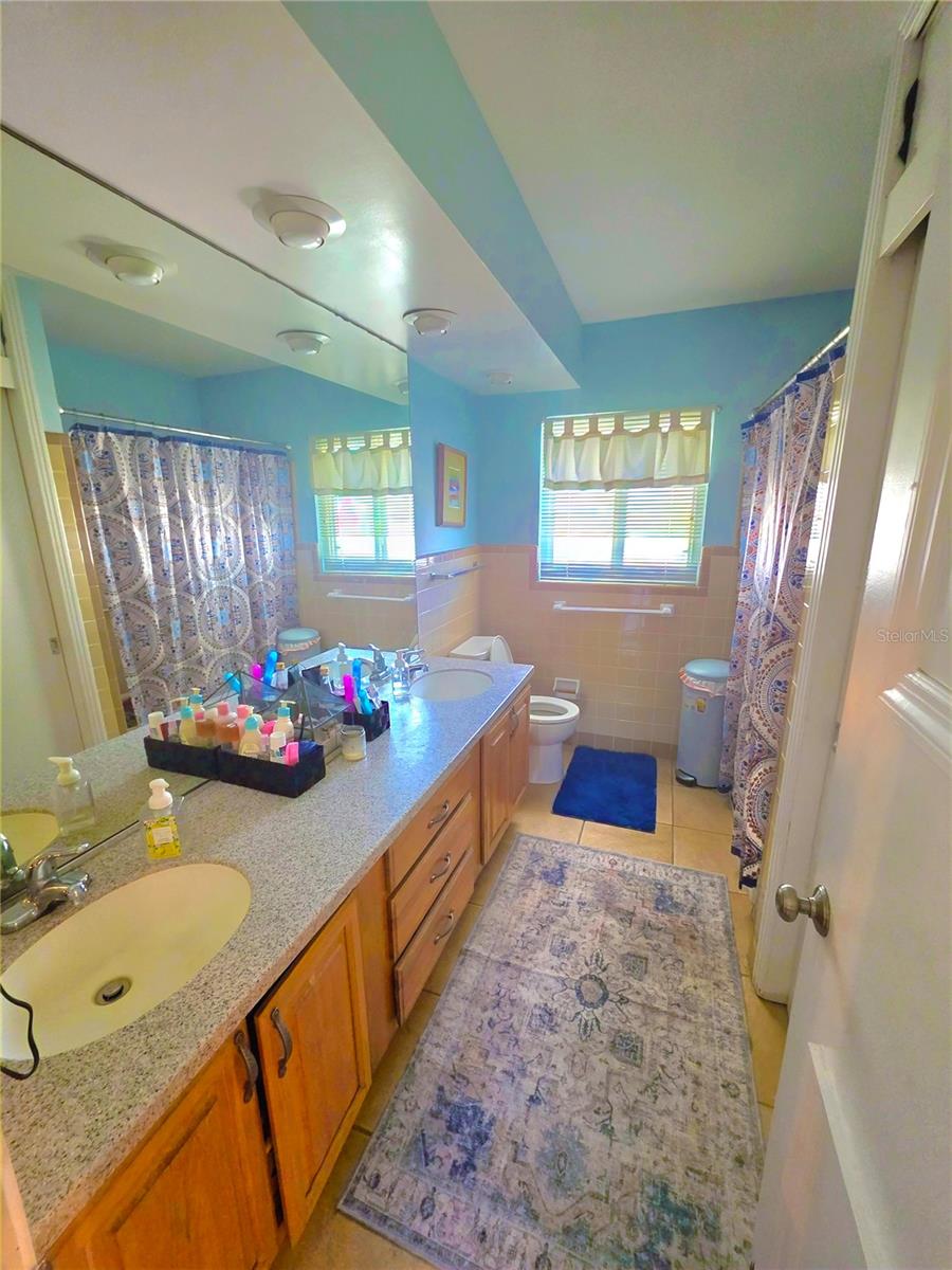 805 S KEENE RD, CLEARWATER, FL — photo 12