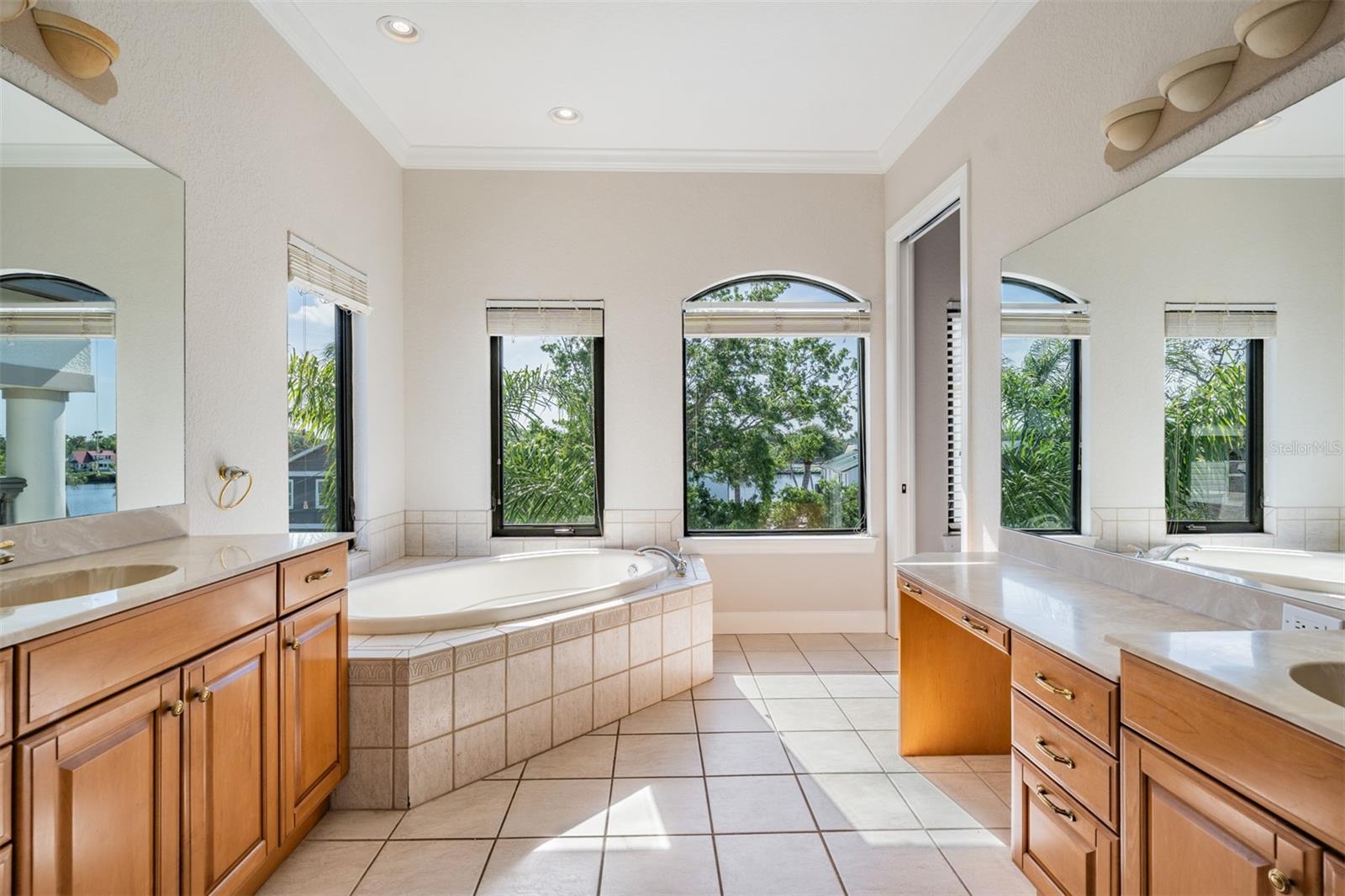 62 CENTRAL CT, TARPON SPRINGS, FL — photo 44