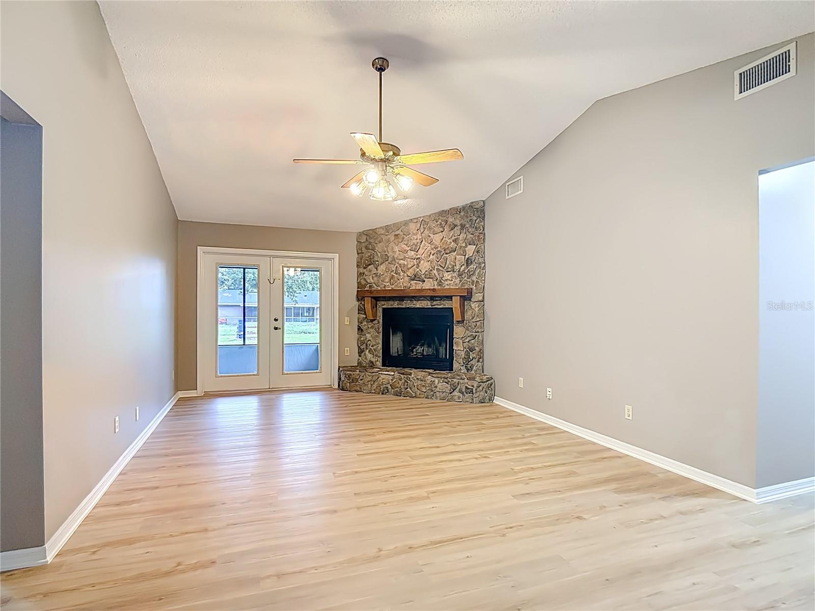 109 SOUTH CT, AUBURNDALE, FL — photo 16