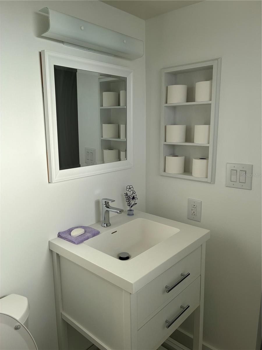203 RUBENS DR #H, NOKOMIS, FL — photo 17