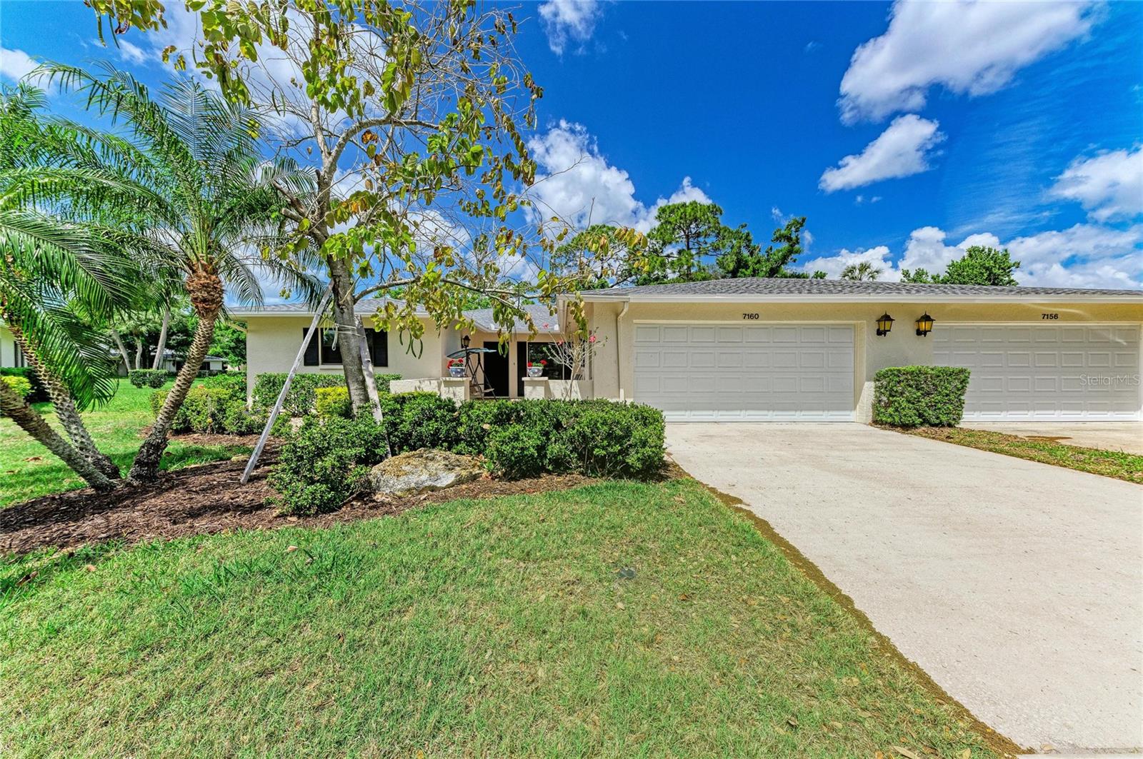 7160 FAIRWAY BEND CIR, SARASOTA, FL