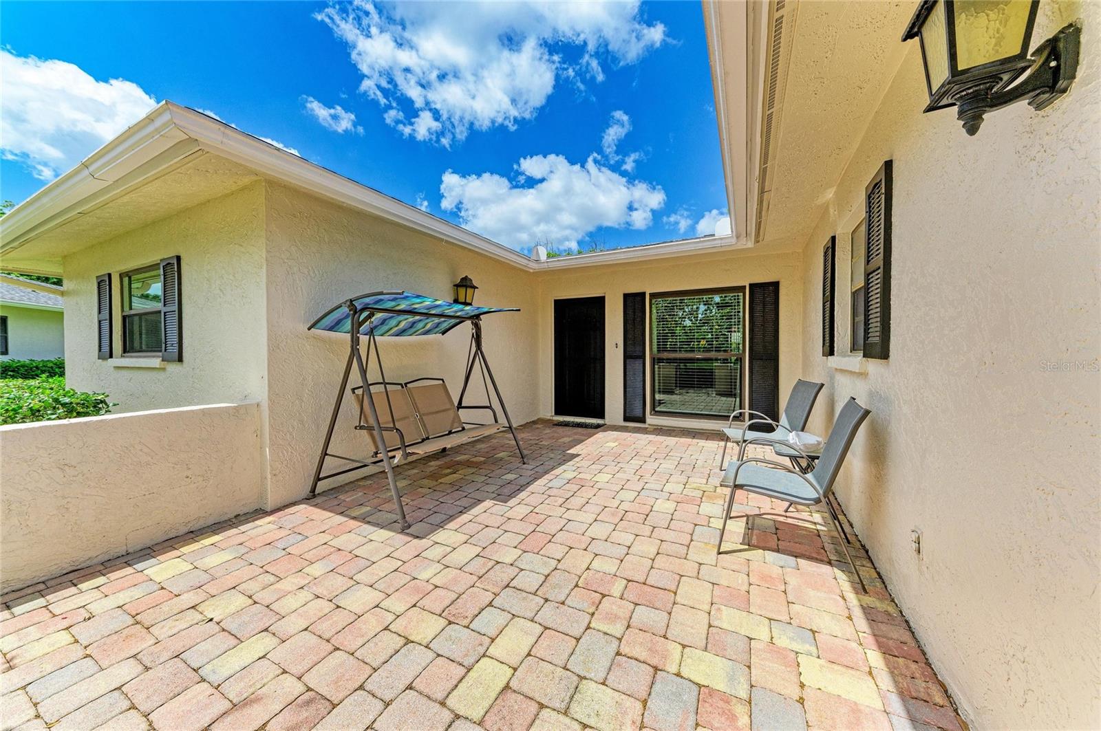 7160 FAIRWAY BEND CIR, SARASOTA, FL — photo 3