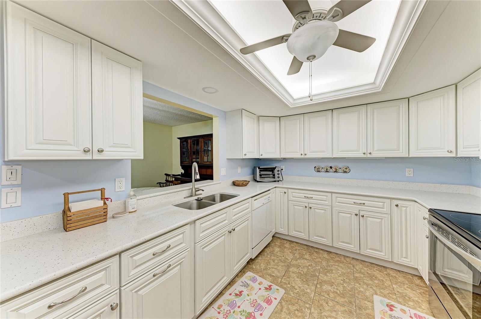 7160 FAIRWAY BEND CIR, SARASOTA, FL — photo 12