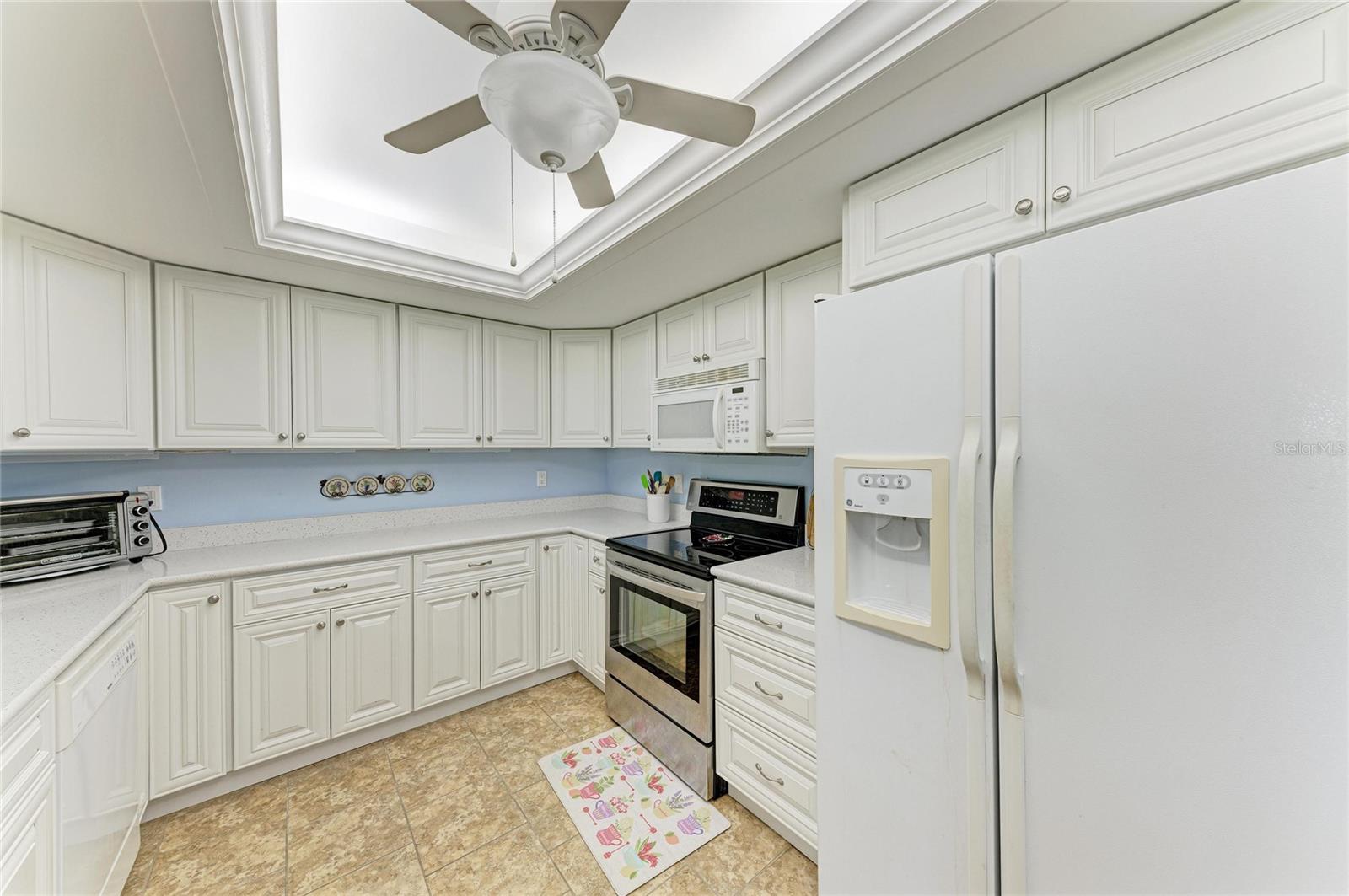 7160 FAIRWAY BEND CIR, SARASOTA, FL — photo 13