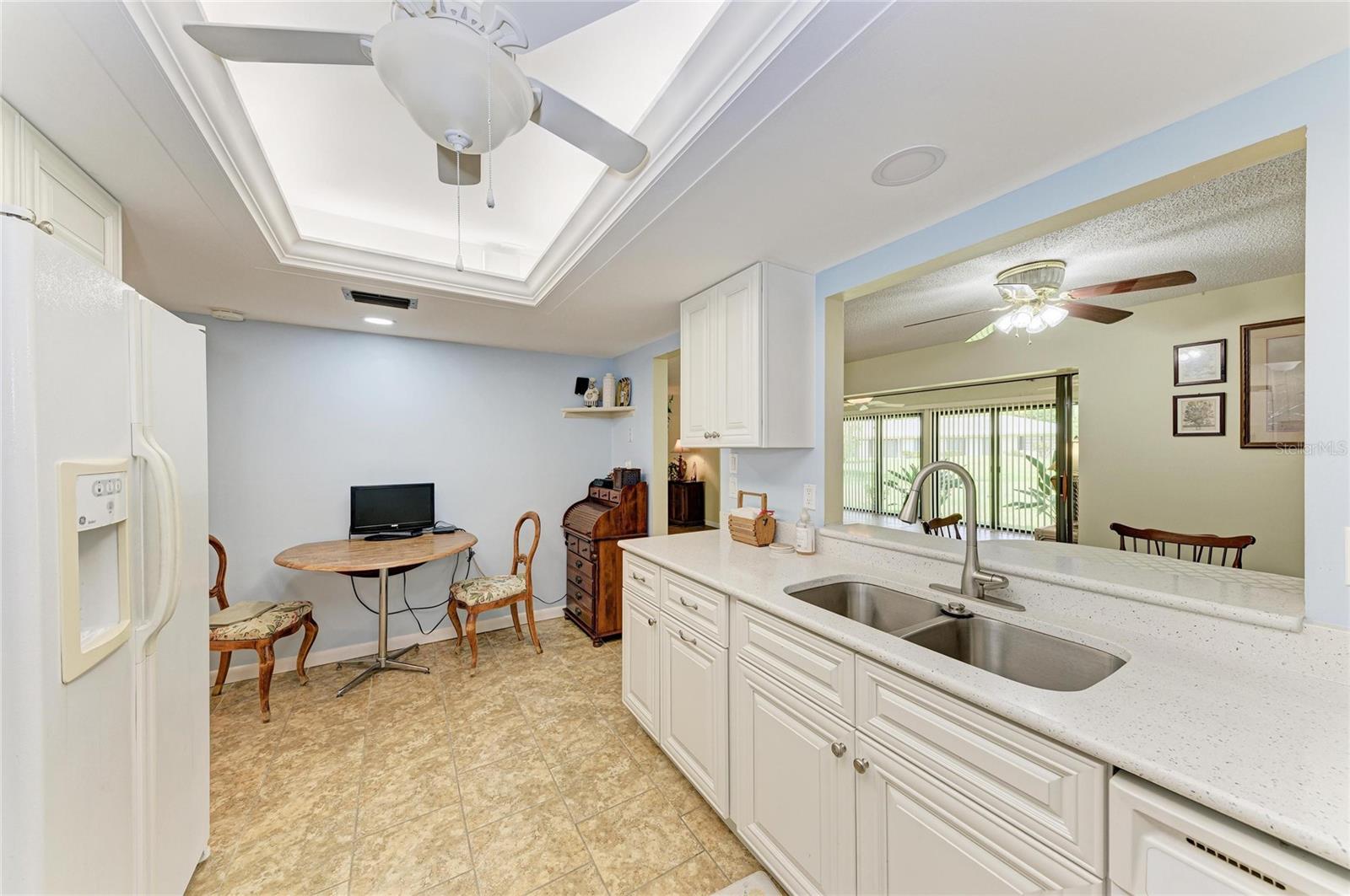 7160 FAIRWAY BEND CIR, SARASOTA, FL — photo 14