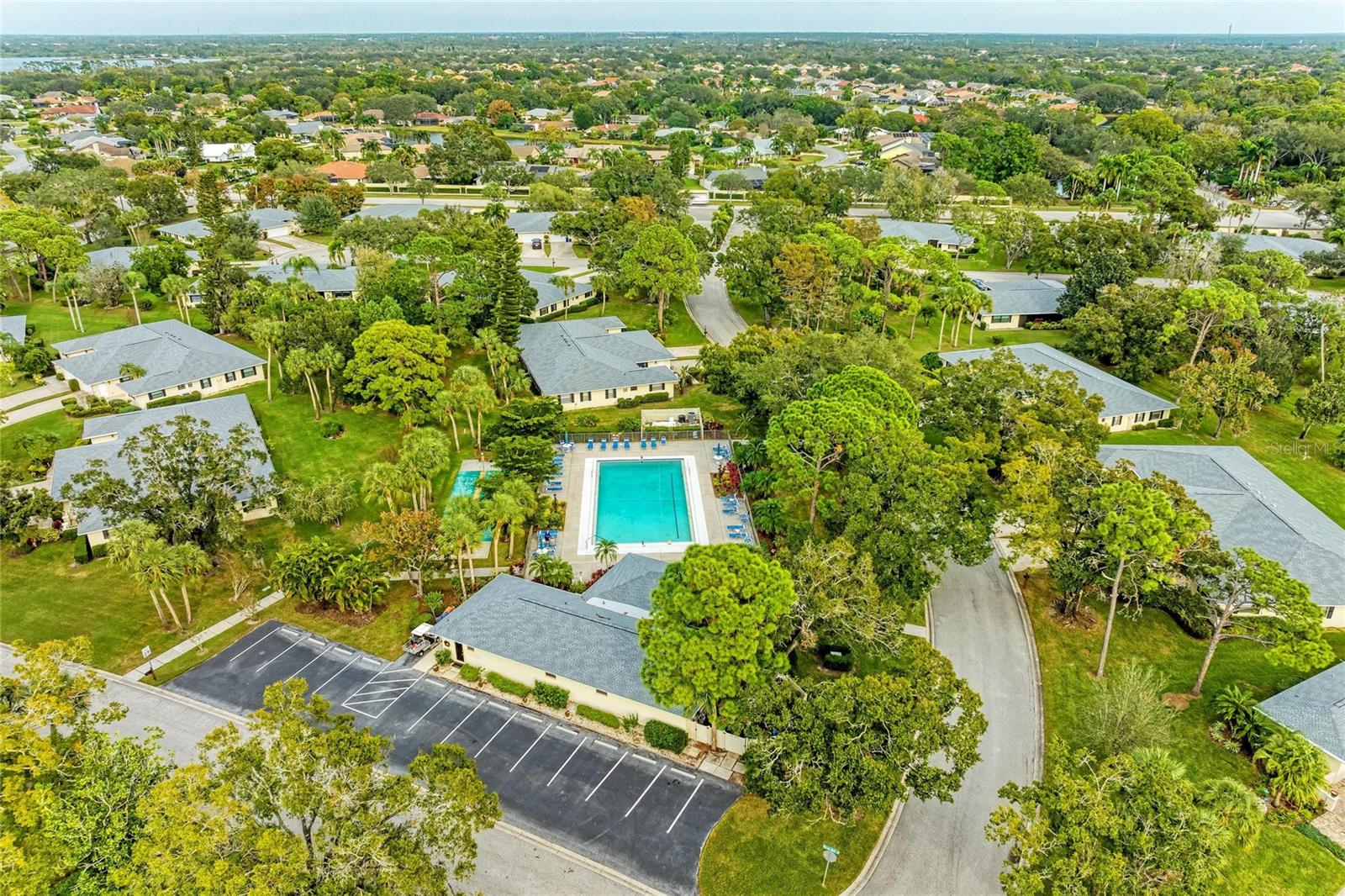 7160 FAIRWAY BEND CIR, SARASOTA, FL — photo 38