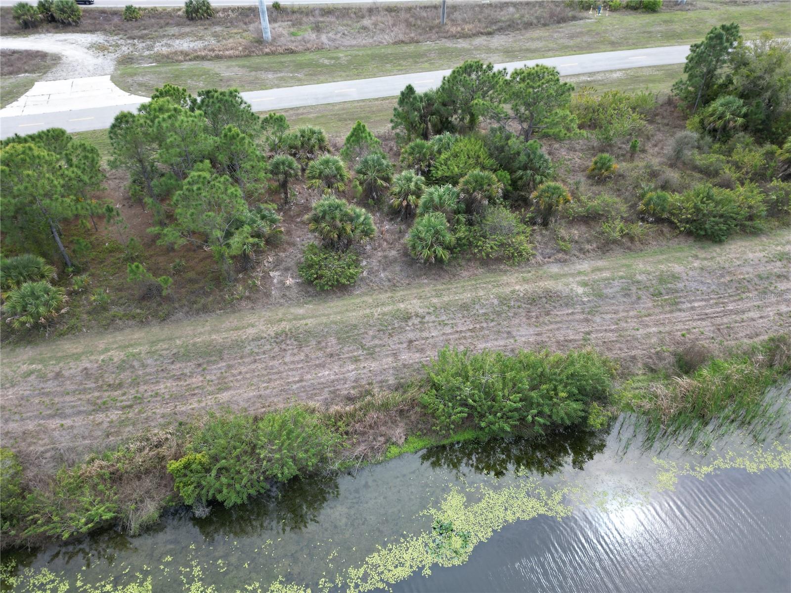 S RAINTREE BLVD, NORTH PORT, FL — photo 3