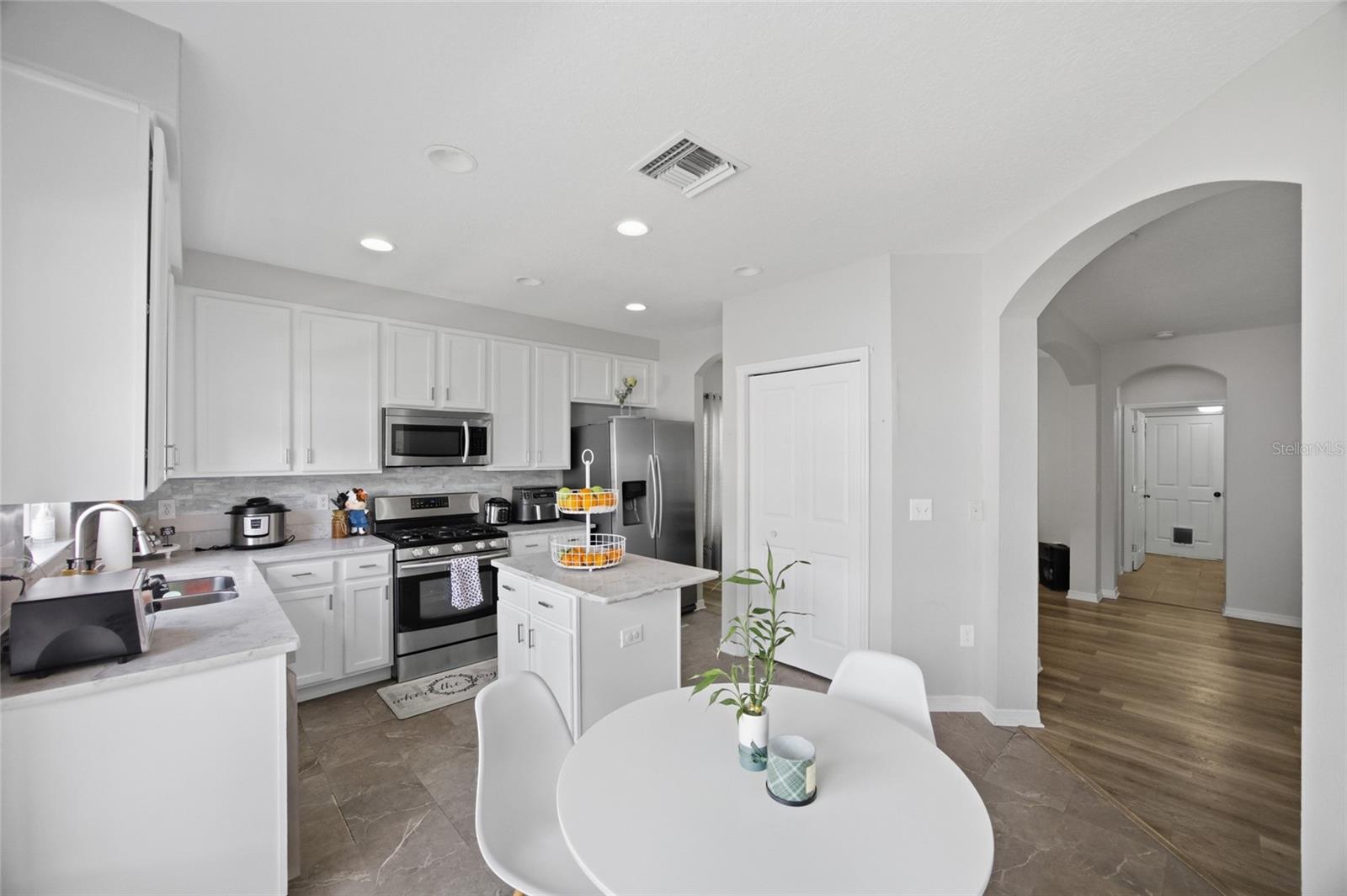 24927 PORTOFINO DR, LUTZ, FL — photo 12