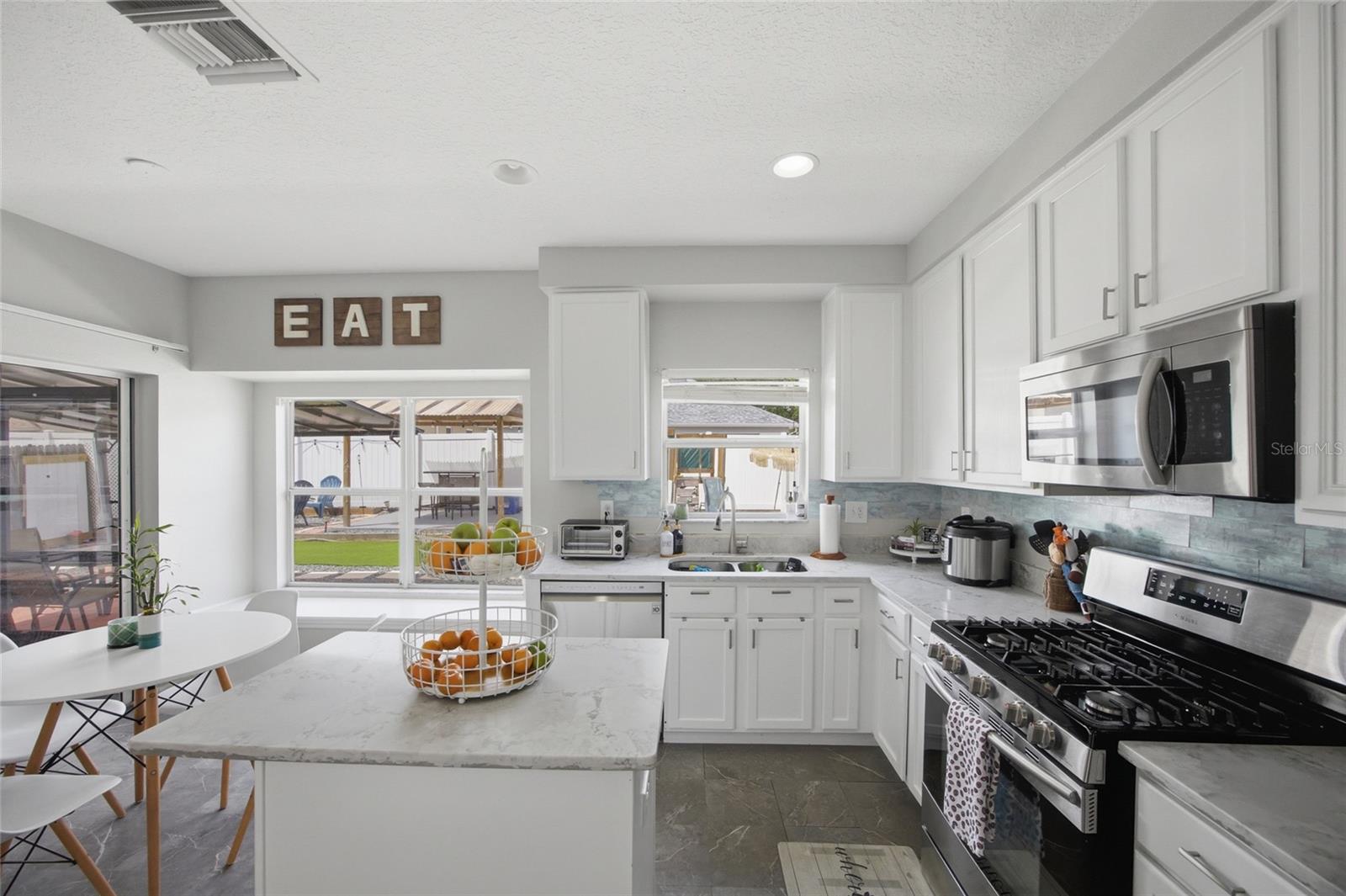 24927 PORTOFINO DR, LUTZ, FL — photo 14