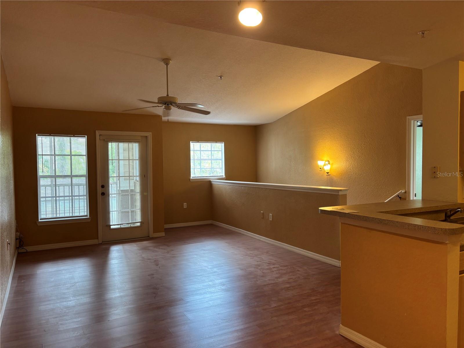 7411 VISTA WAY #203, LAKEWOOD RANCH, FL — photo 2