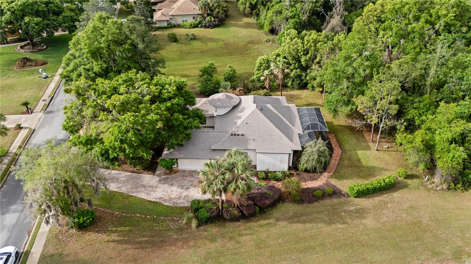 5204 GREENS DR, LADY LAKE, FL — photo 9