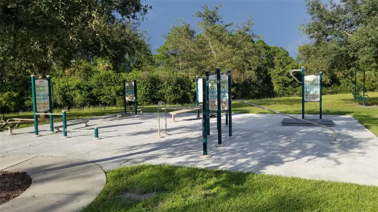 1148203707 & 1148203708 CAPE COD RD, NORTH PORT, FL — photo 29