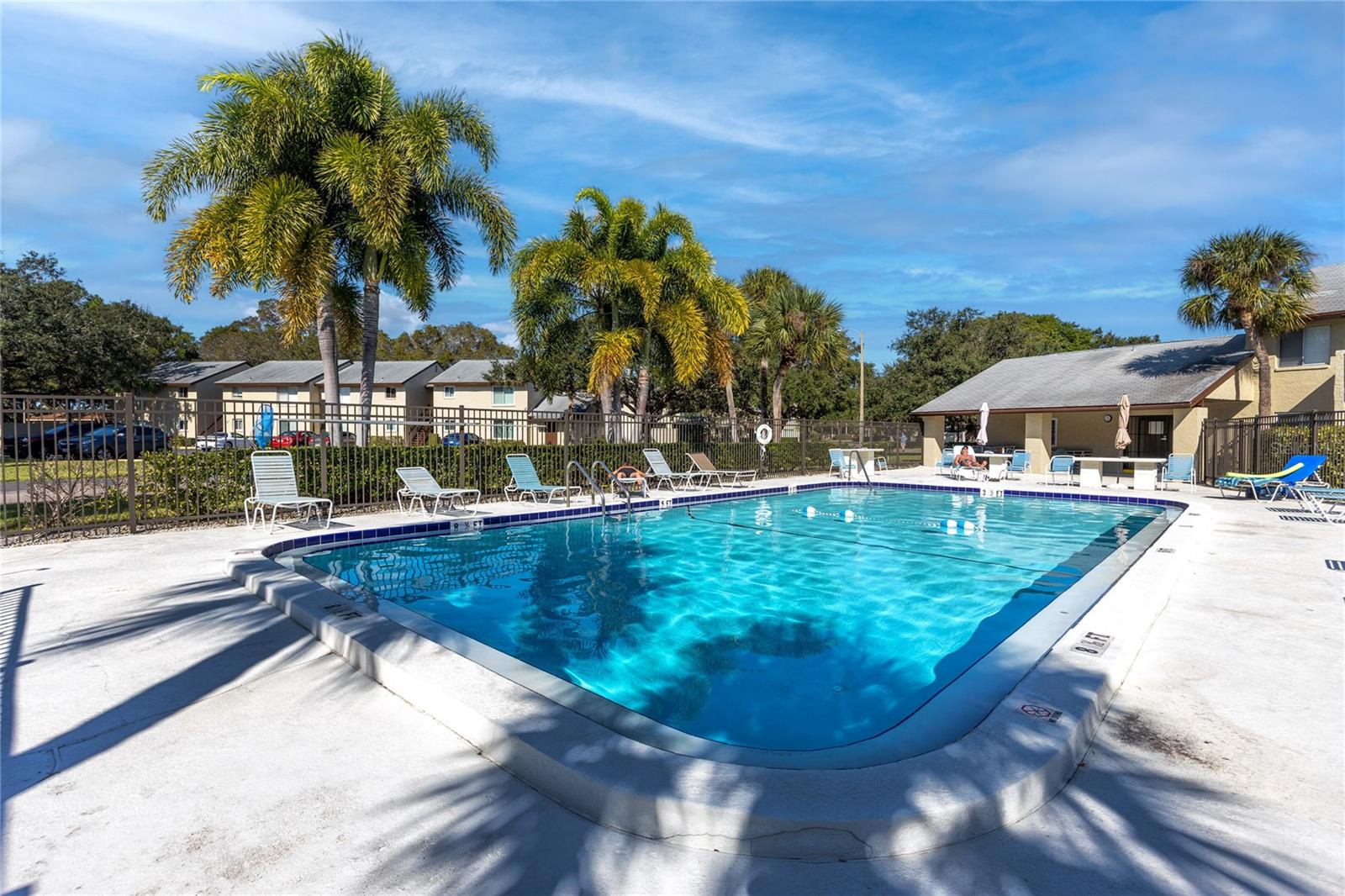 4215 E BAY DR #1806D, CLEARWATER, FL — photo 2