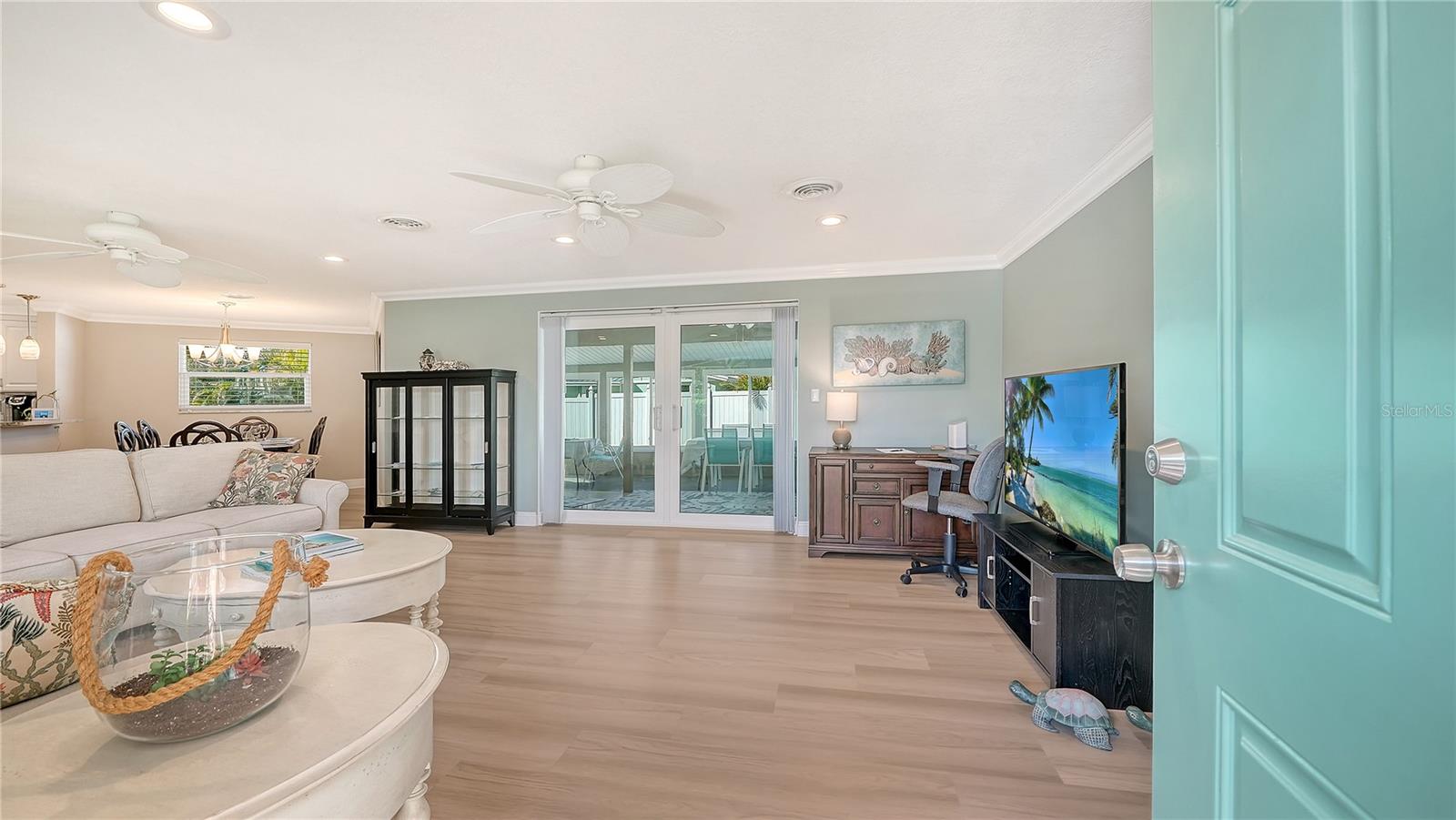 6620 AVENUE C, SARASOTA, FL — photo 8