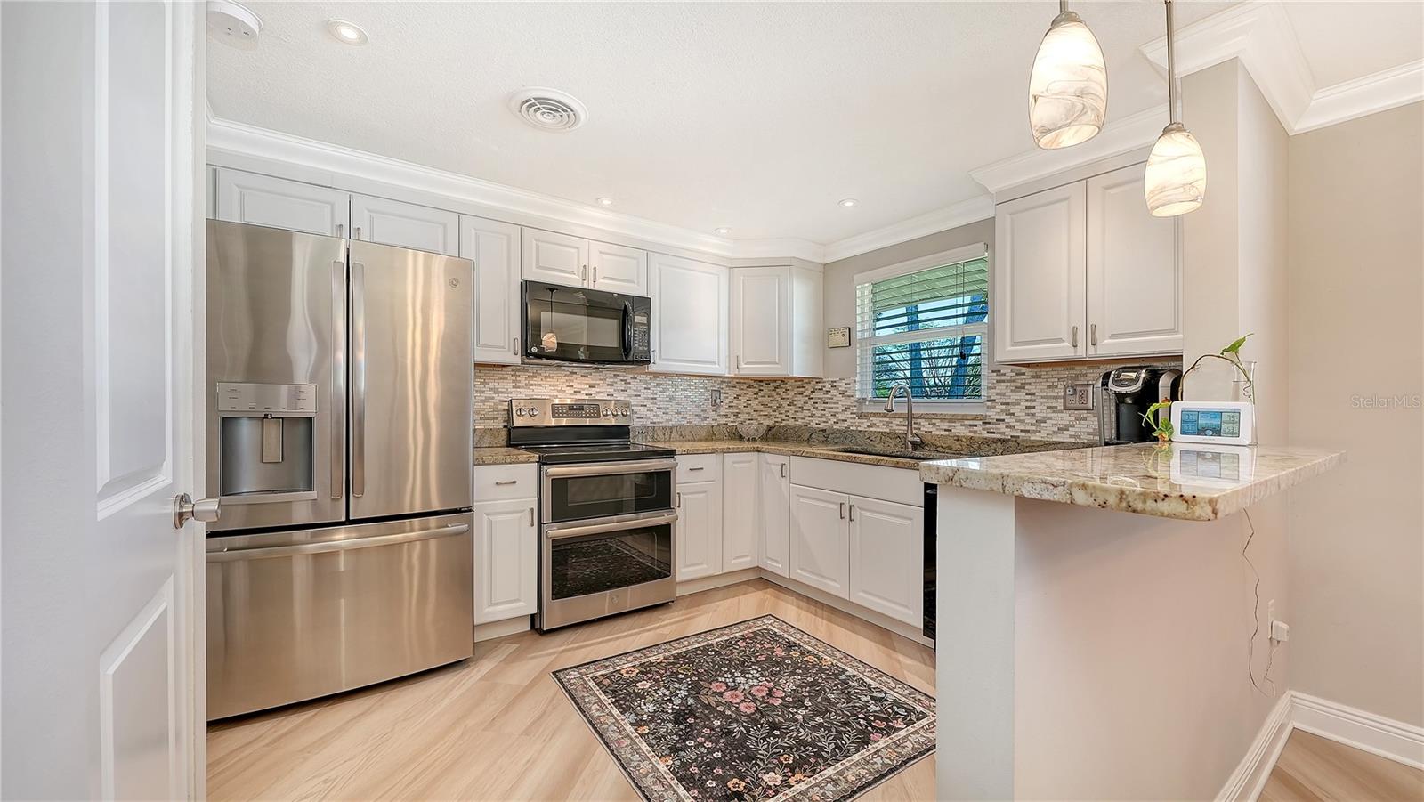 6620 AVENUE C, SARASOTA, FL — photo 16
