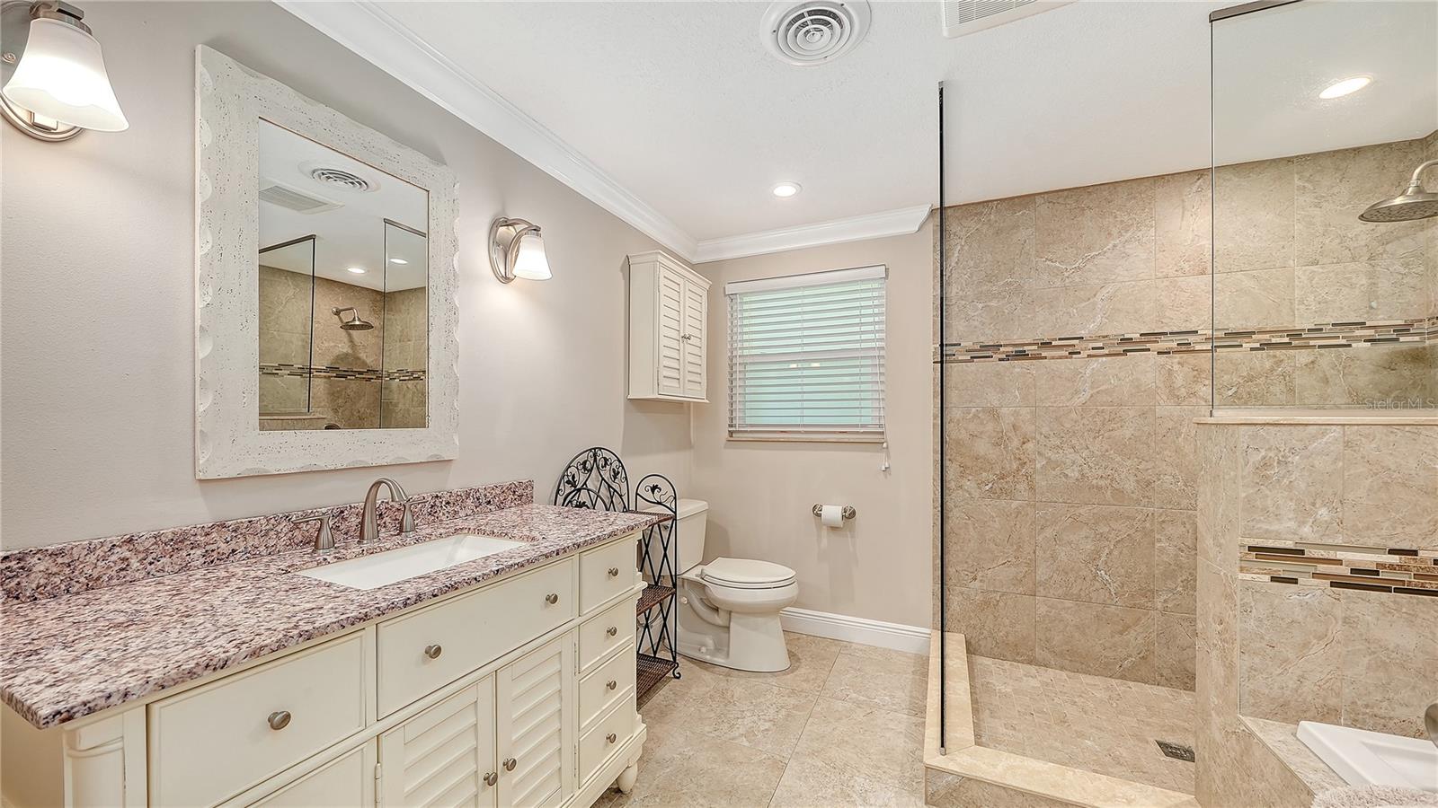 6620 AVENUE C, SARASOTA, FL — photo 22