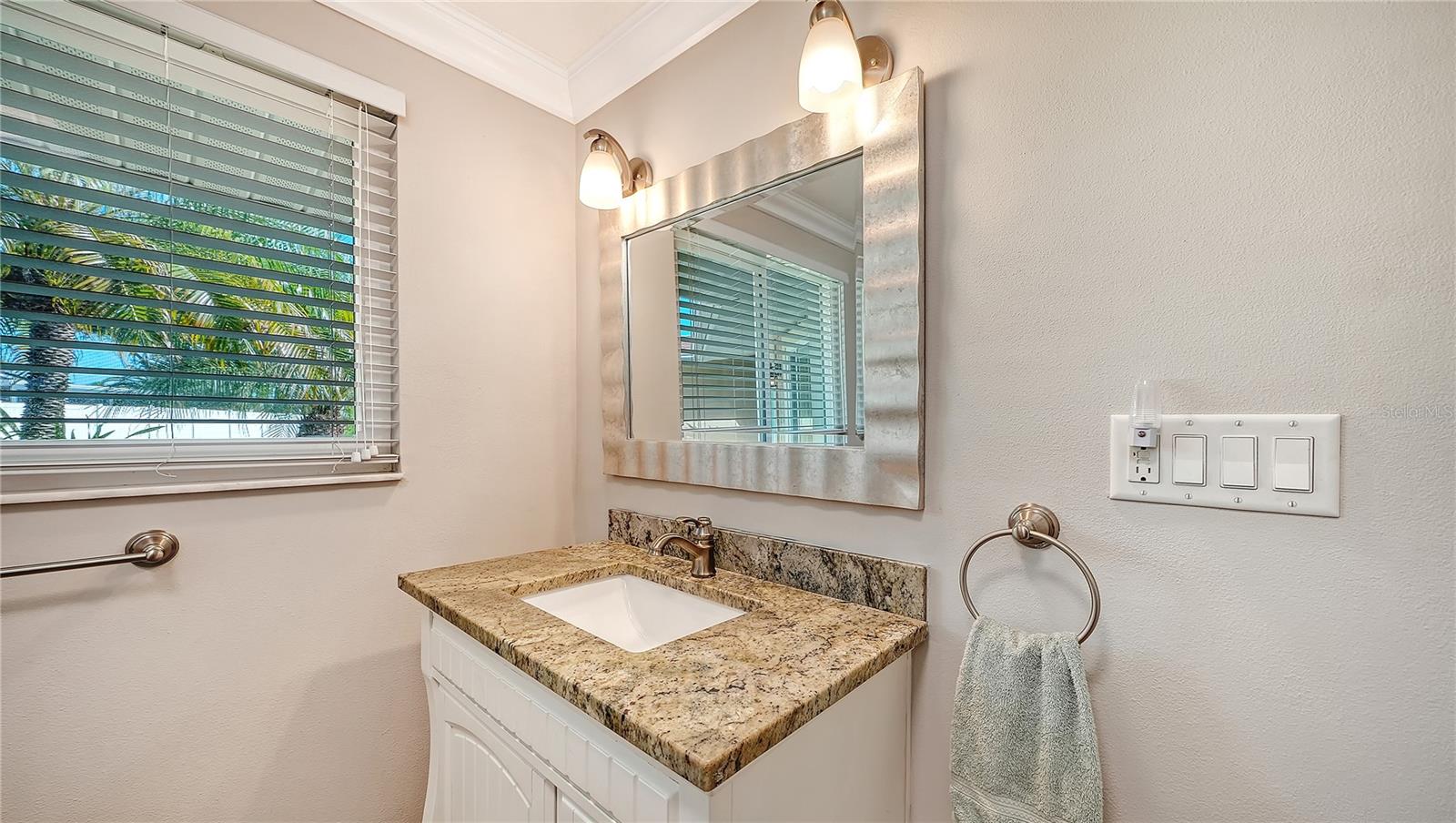 6620 AVENUE C, SARASOTA, FL — photo 26