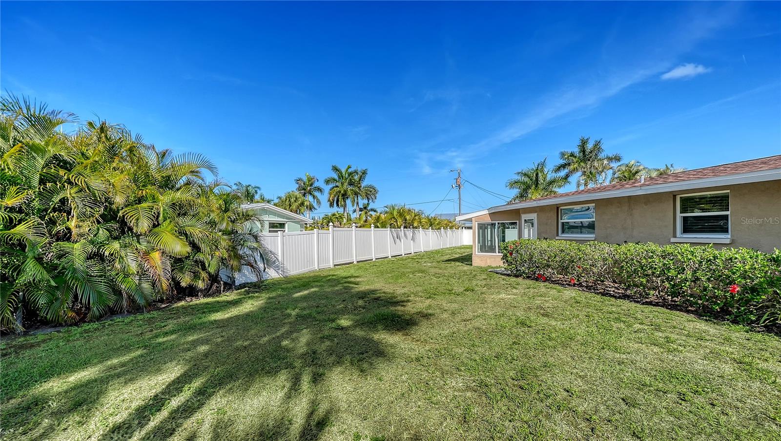6620 AVENUE C, SARASOTA, FL — photo 31