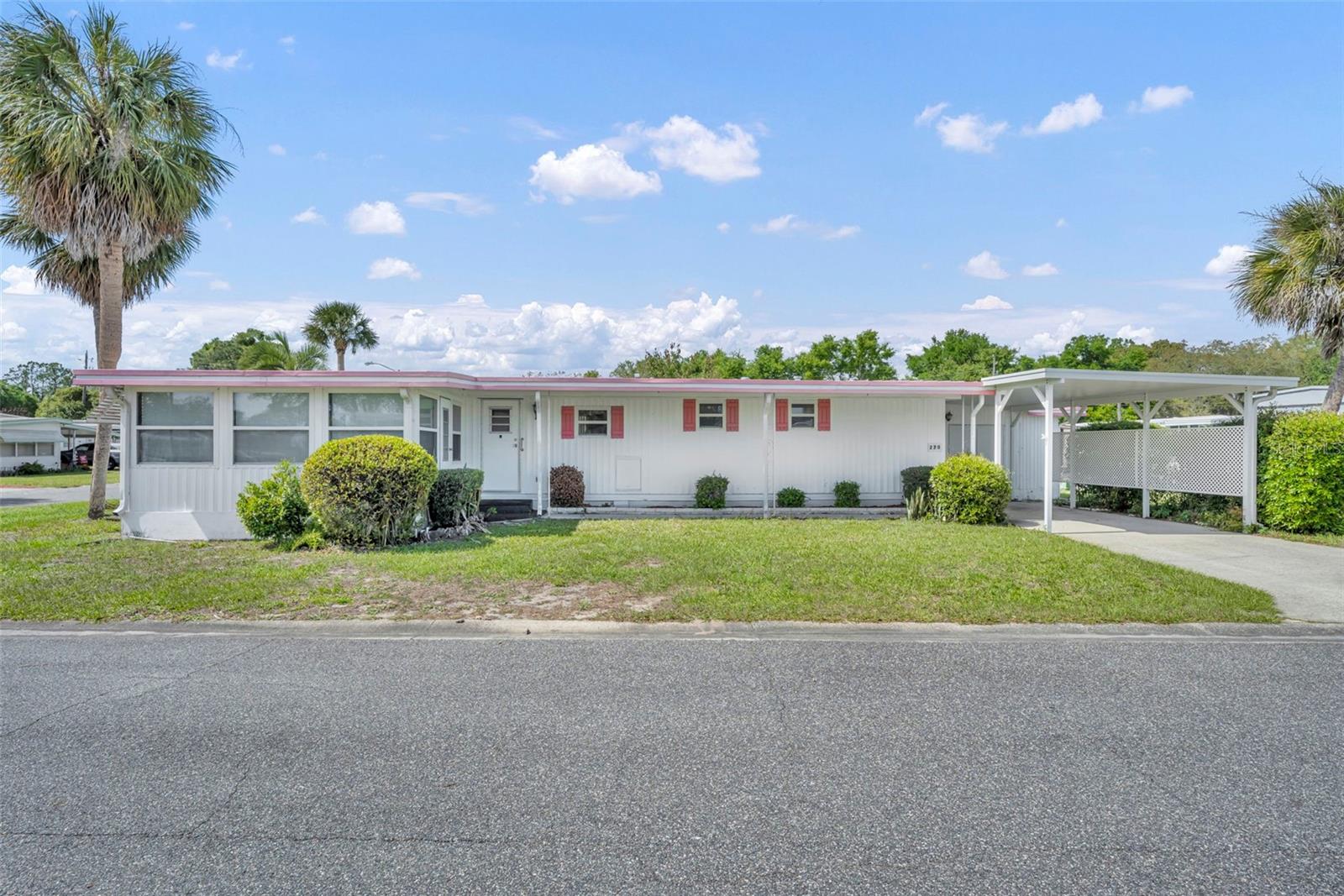 270 PALAI AVE, LEESBURG, FL