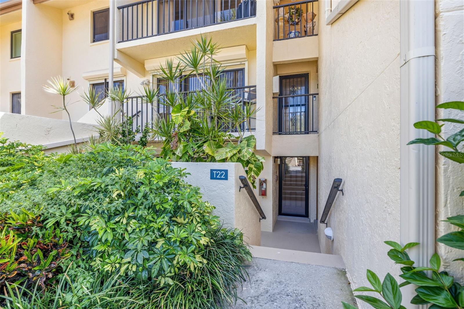 7520 SUNSHINE SKYWAY LN S #T22, ST PETERSBURG, FL — photo 4