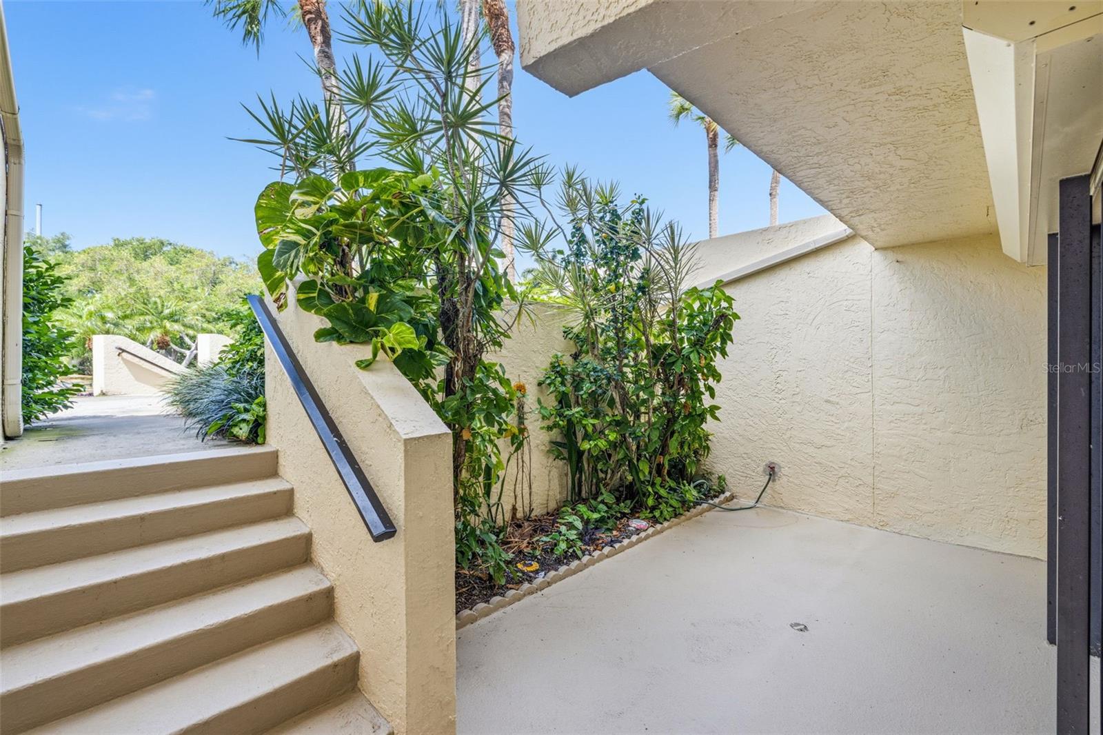 7520 SUNSHINE SKYWAY LN S #T22, ST PETERSBURG, FL — photo 5
