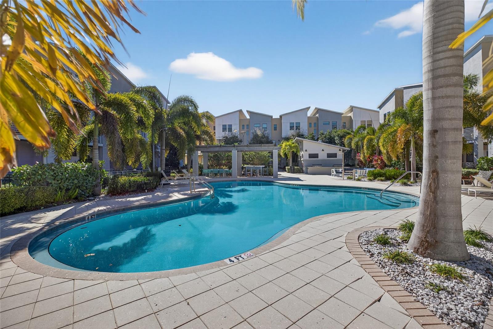 2526 13TH AVE N, ST PETERSBURG, FL — photo 54